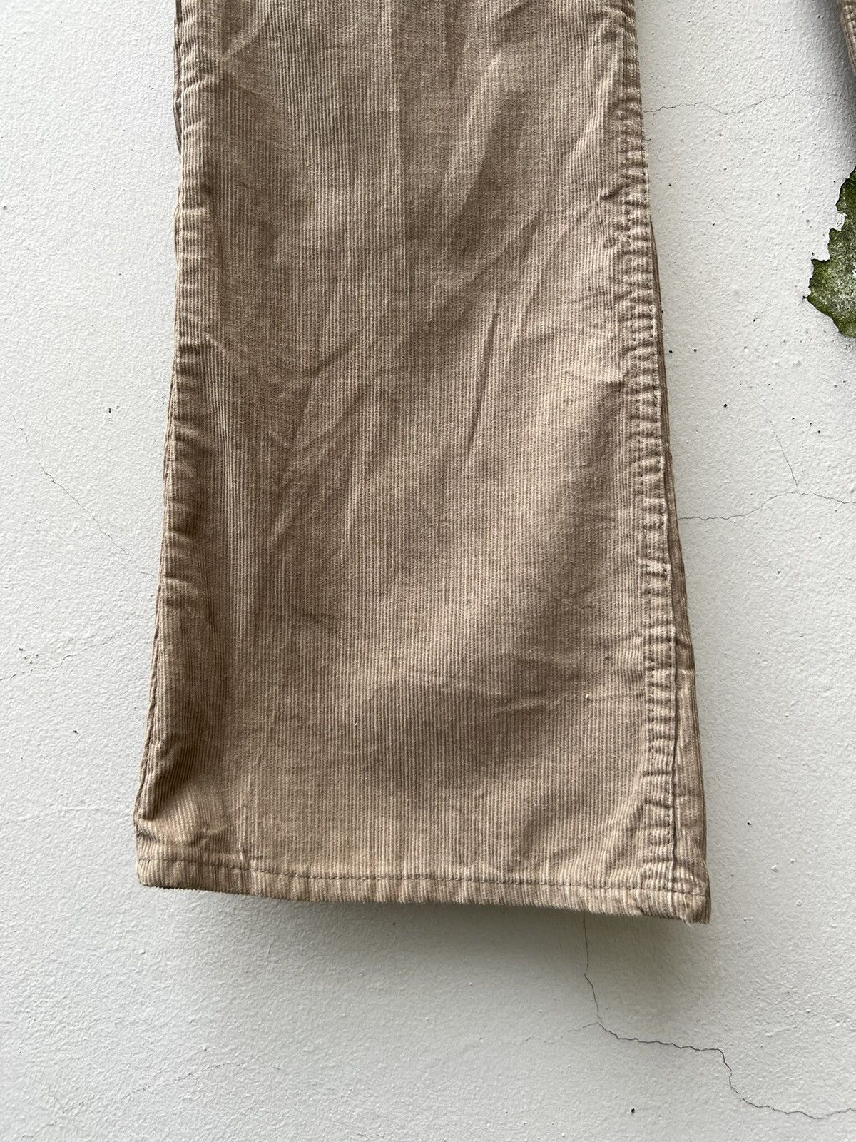 Levi's Vintage 70s Levi’s 646 Talon 42 Zip Corduroy Flare Jeans Size US 32 / EU 48 - 11 Thumbnail