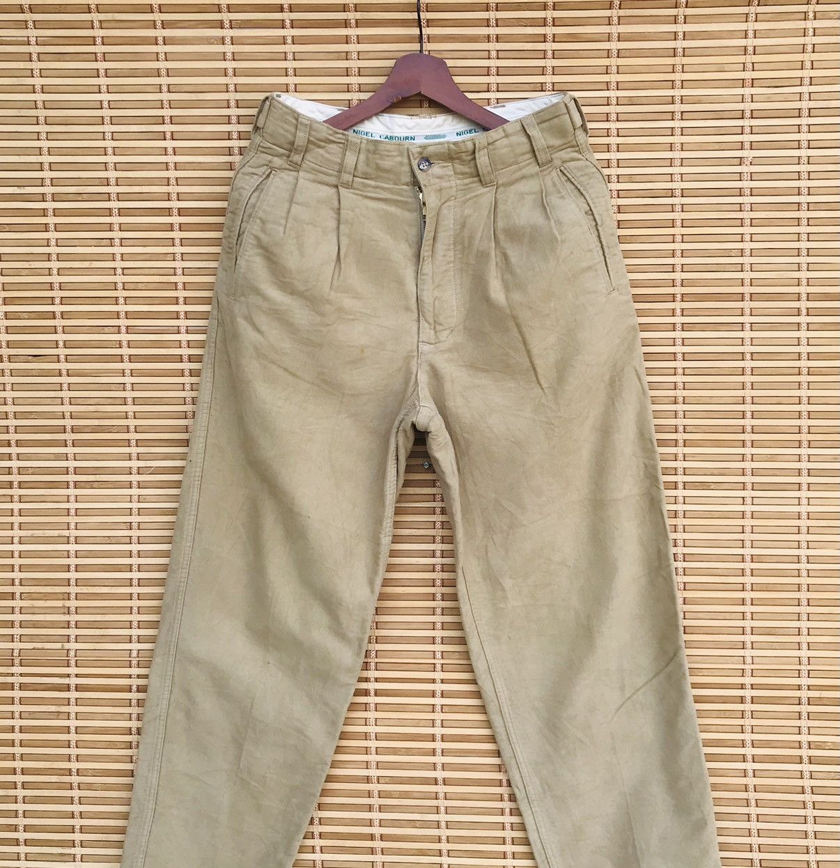 Nigel Cabourn Nigel Cabourn Pleated chino in Beige military wide pant Size US 28 / EU 44 - 2 Thumbnail