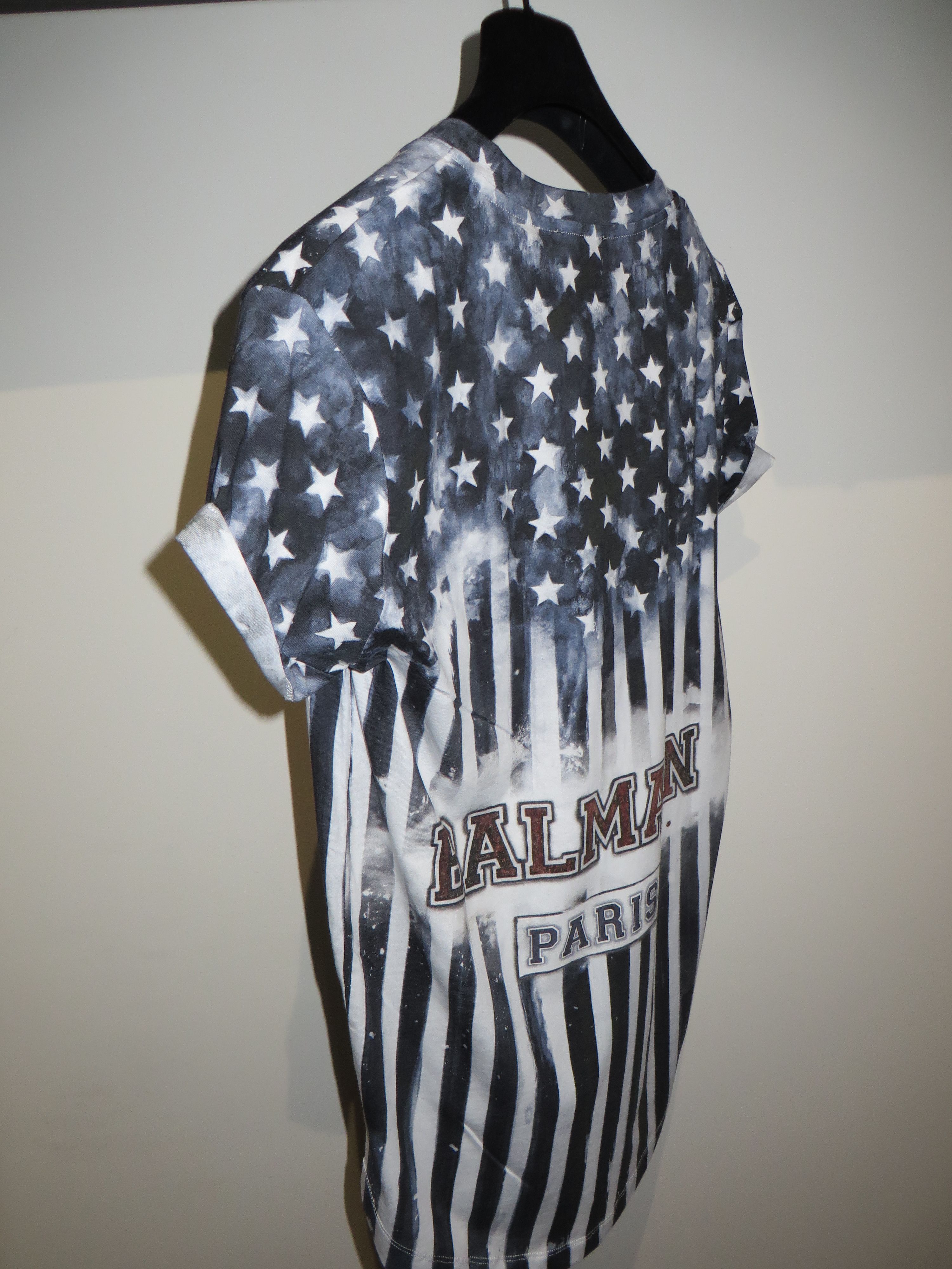 Balmain logo print v-neck t-shirt Size US XS / EU 42 / 0 - 8 Thumbnail