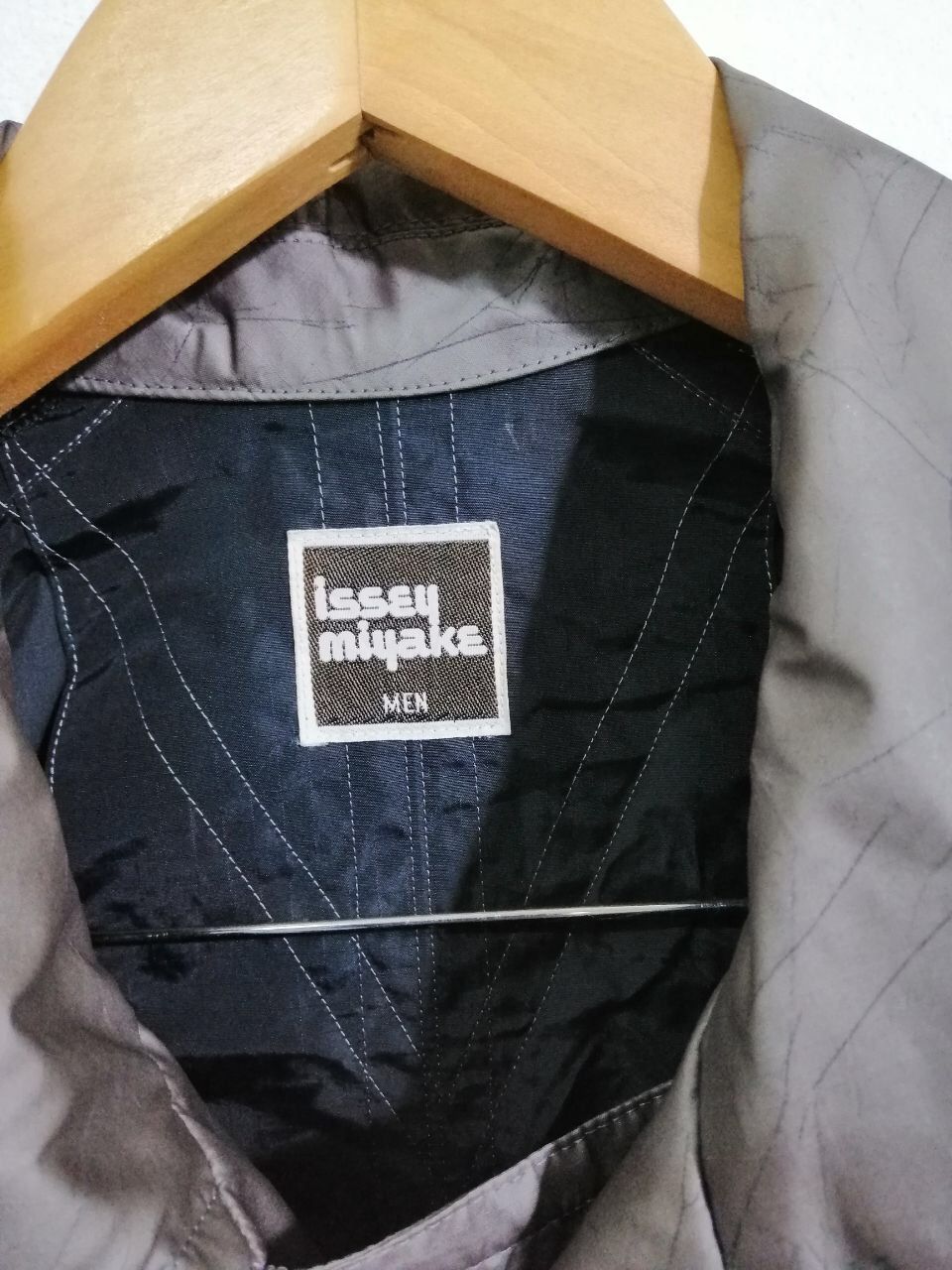 Issey Miyake Issey Miyake Men Trench Jacket / Long Jacket Cracked Design Size US M / EU 48-50 / 2 - 3 Thumbnail