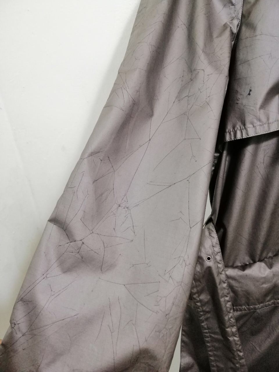 Issey Miyake Issey Miyake Men Trench Jacket / Long Jacket Cracked Design Size US M / EU 48-50 / 2 - 13 Thumbnail