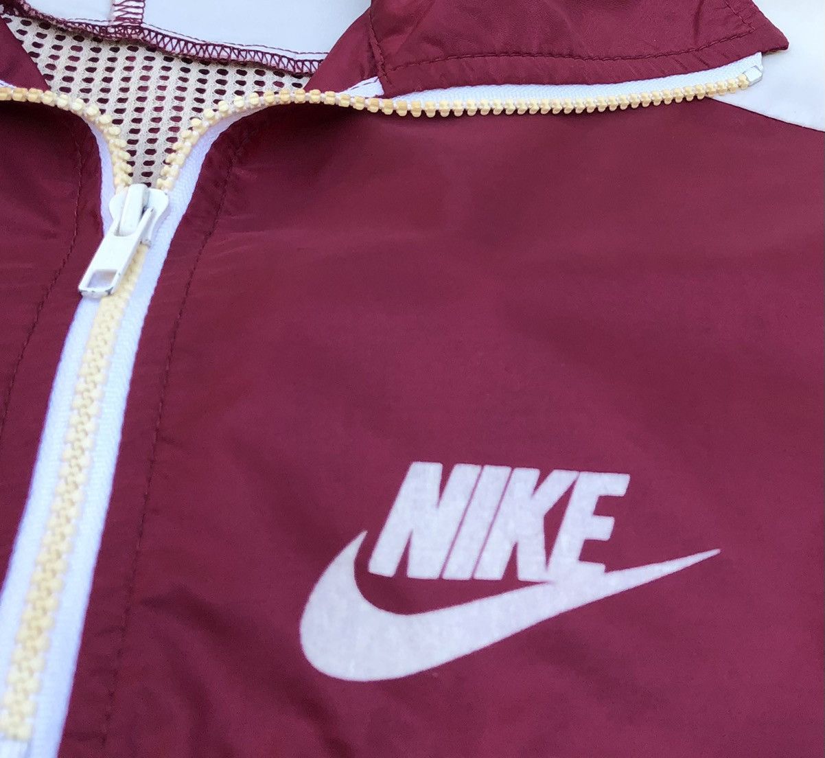 Nike RARE 70s 80s Nike Pinwheel Sauthern illinois University Team Size US M / EU 48-50 / 2 - 10 Thumbnail