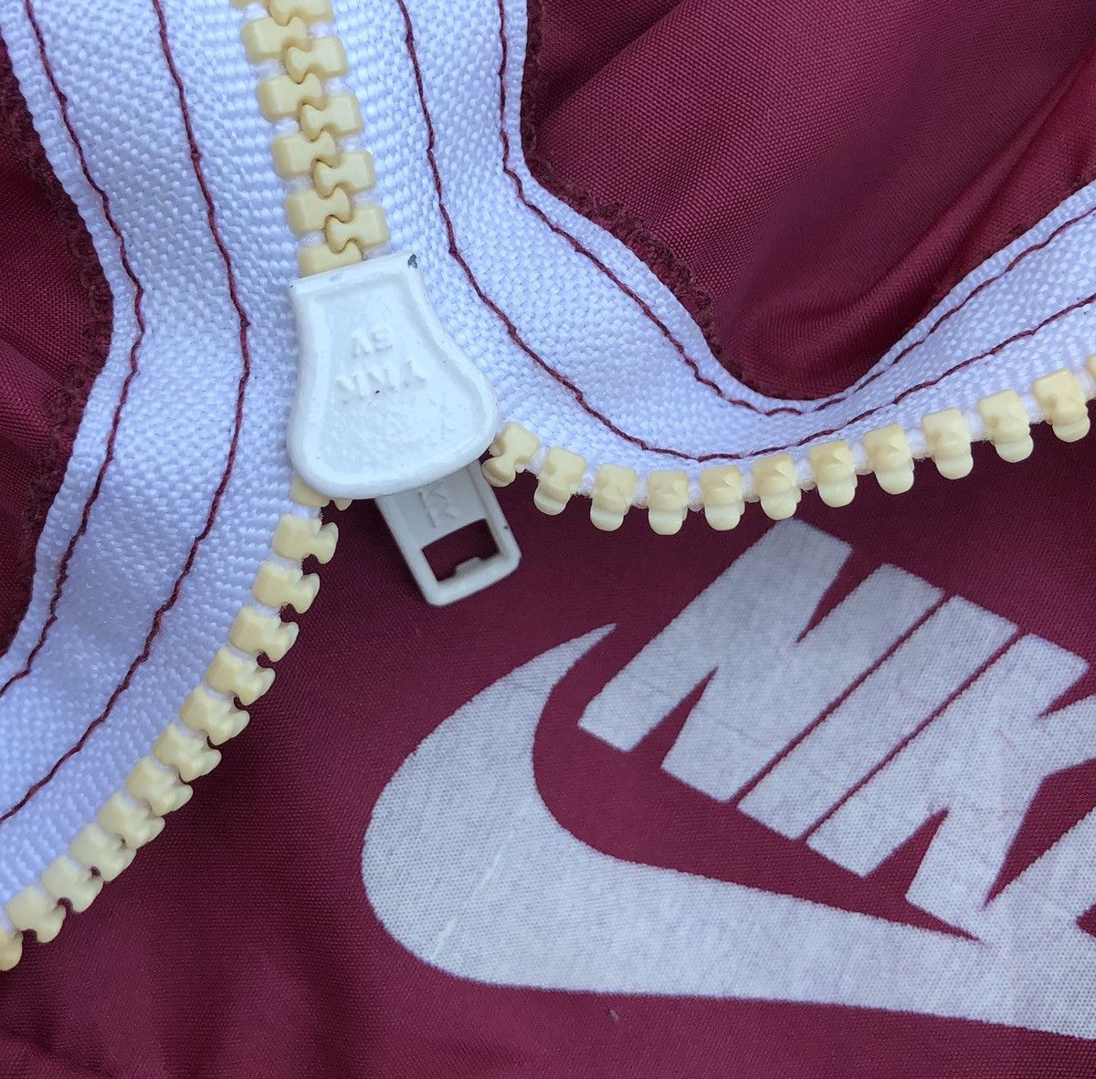 Nike RARE 70s 80s Nike Pinwheel Sauthern illinois University Team Size US M / EU 48-50 / 2 - 13 Thumbnail