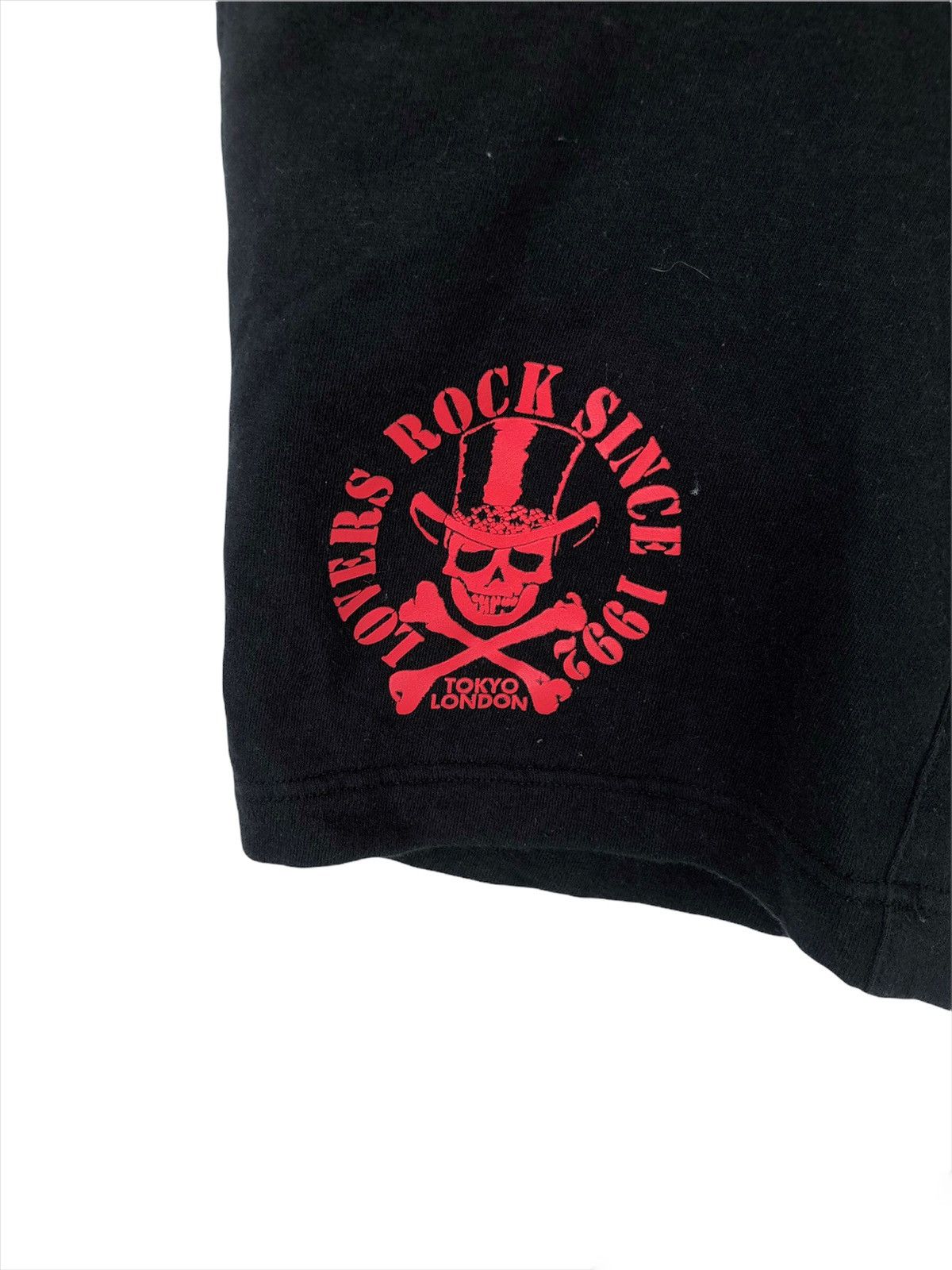 Beauty Beast SICK🔥Super Lovers Tokyo Cross Bone Skulls Logo Shorts Size US 28 / EU 44 - 5 Thumbnail