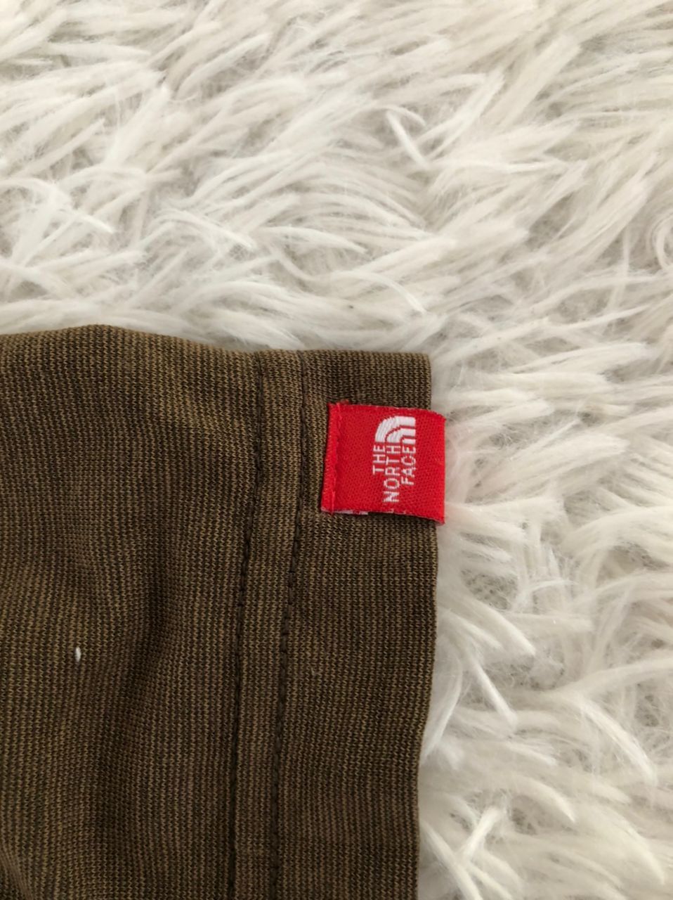 The North Face The north face tshirt (distress area collar) Size US L / EU 52-54 / 3 - 6 Thumbnail