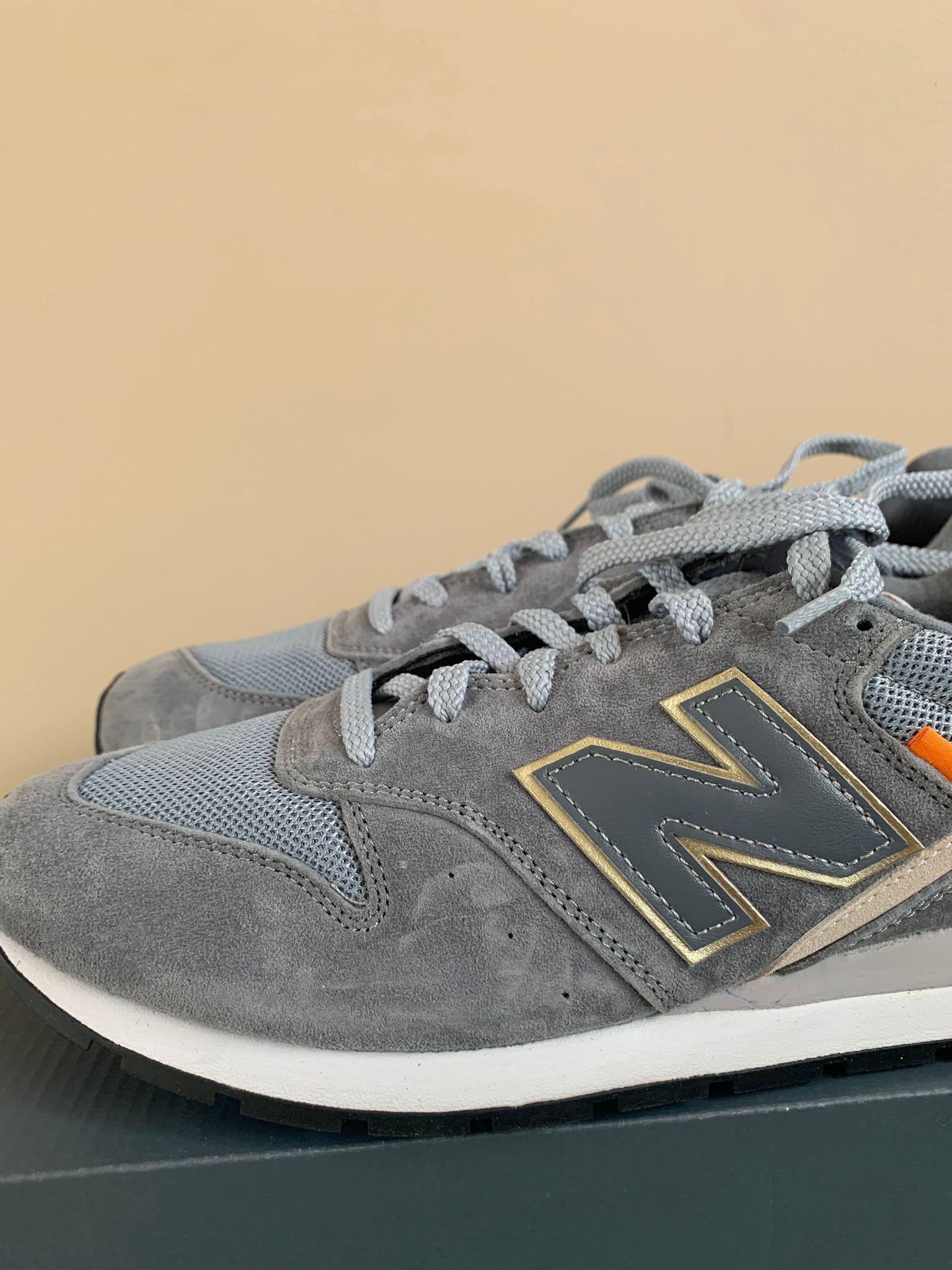 New Balance 996 Trainer in Light Blue & White Size US 11.5 / EU 44-45 - 4 Thumbnail