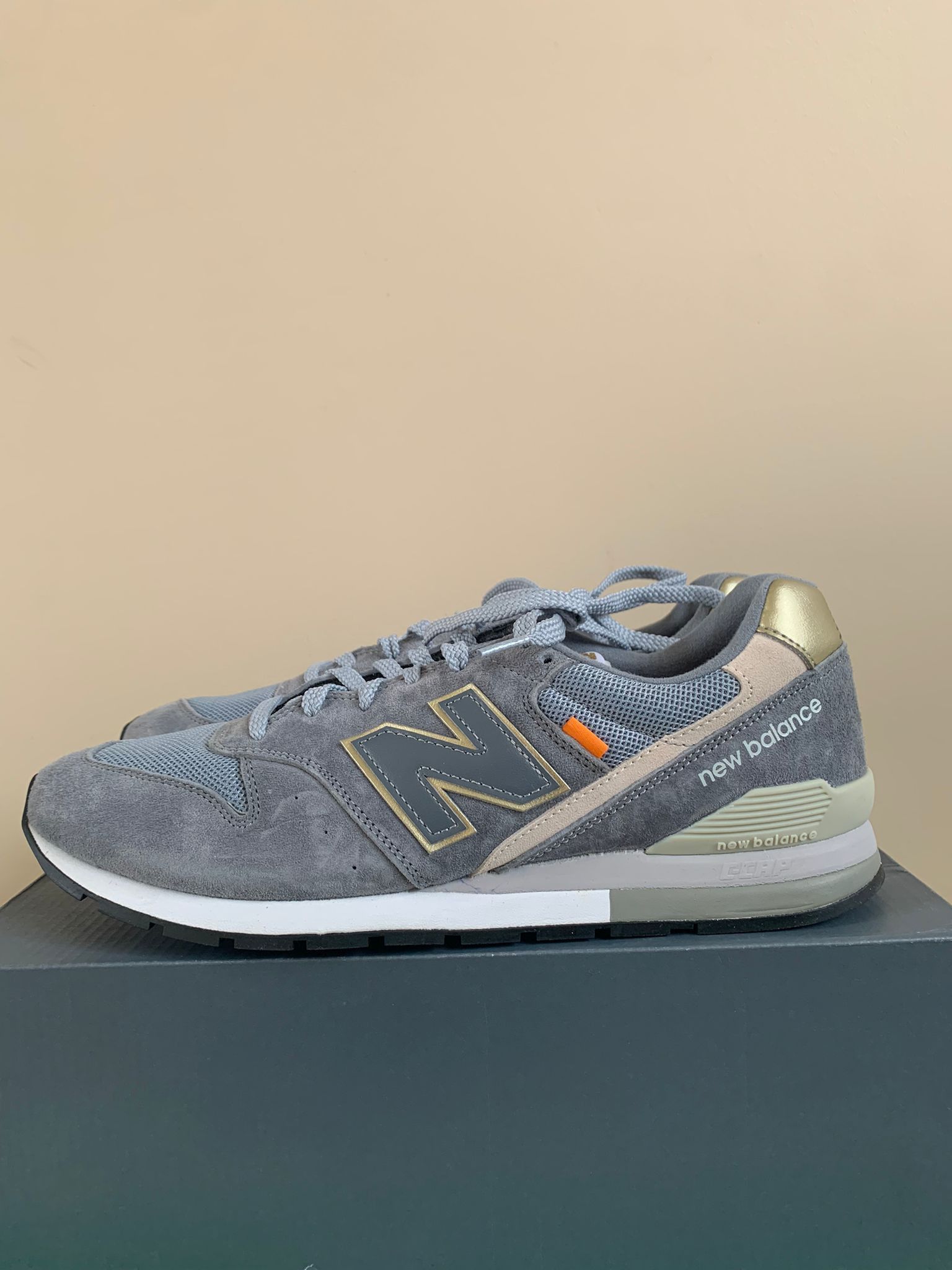 996 Trainer in Light Blue & White