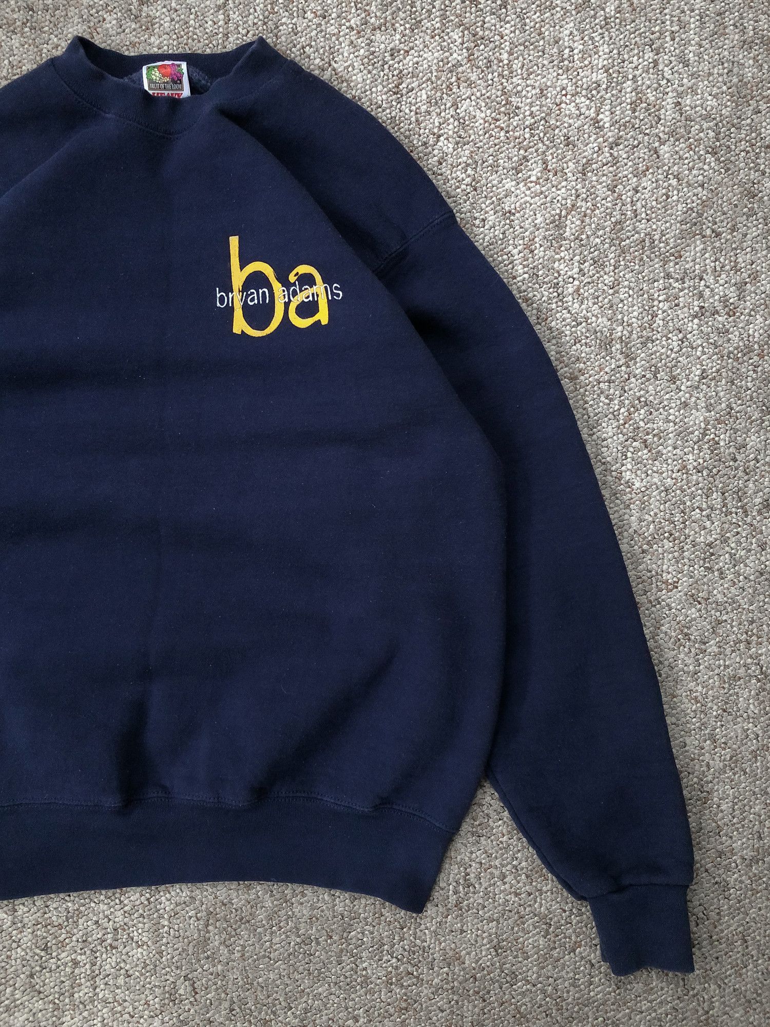 Vintage Vintage 90s Navy 'Bryan Adams' Made in USA Sweatshirt Size US L / EU 52-54 / 3 - 1 Thumbnail