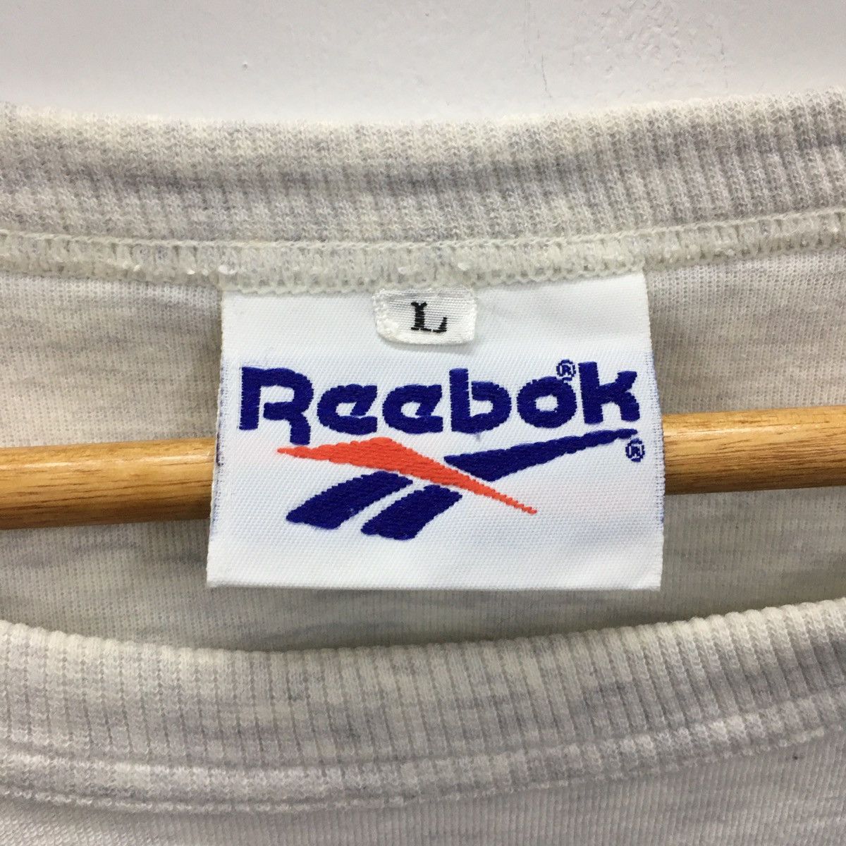 Reebok × Vintage Vintage Reebok Logo Embroidery Tshirt Size US L / EU 52-54 / 3 - 2 Thumbnail