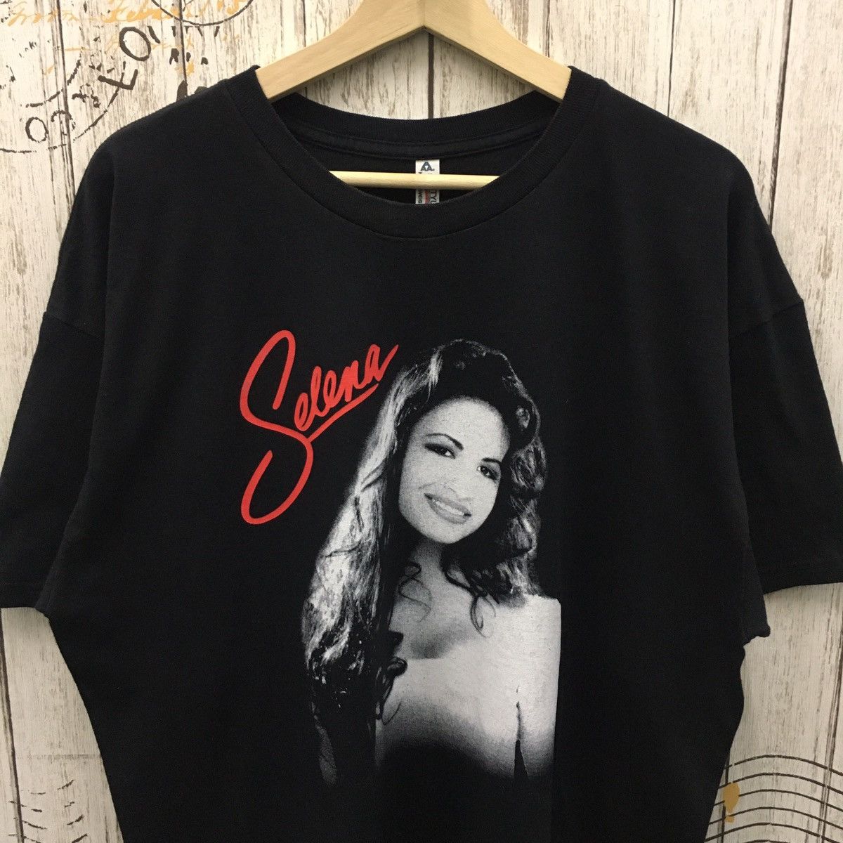 Band Tees Selena Quintanilla Biographical Musical Drama Film Tee Size US XL / EU 56 / 4 - 2 Thumbnail