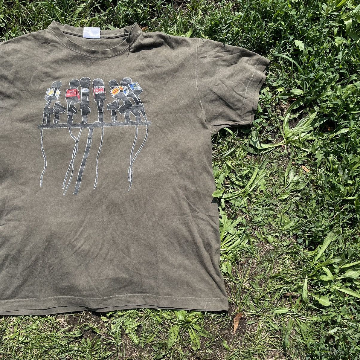 Vintage Vintage 90s Sun Faded Graphic Tee Microphone Art Humor M Size US M / EU 48-50 / 2 - 2 Thumbnail