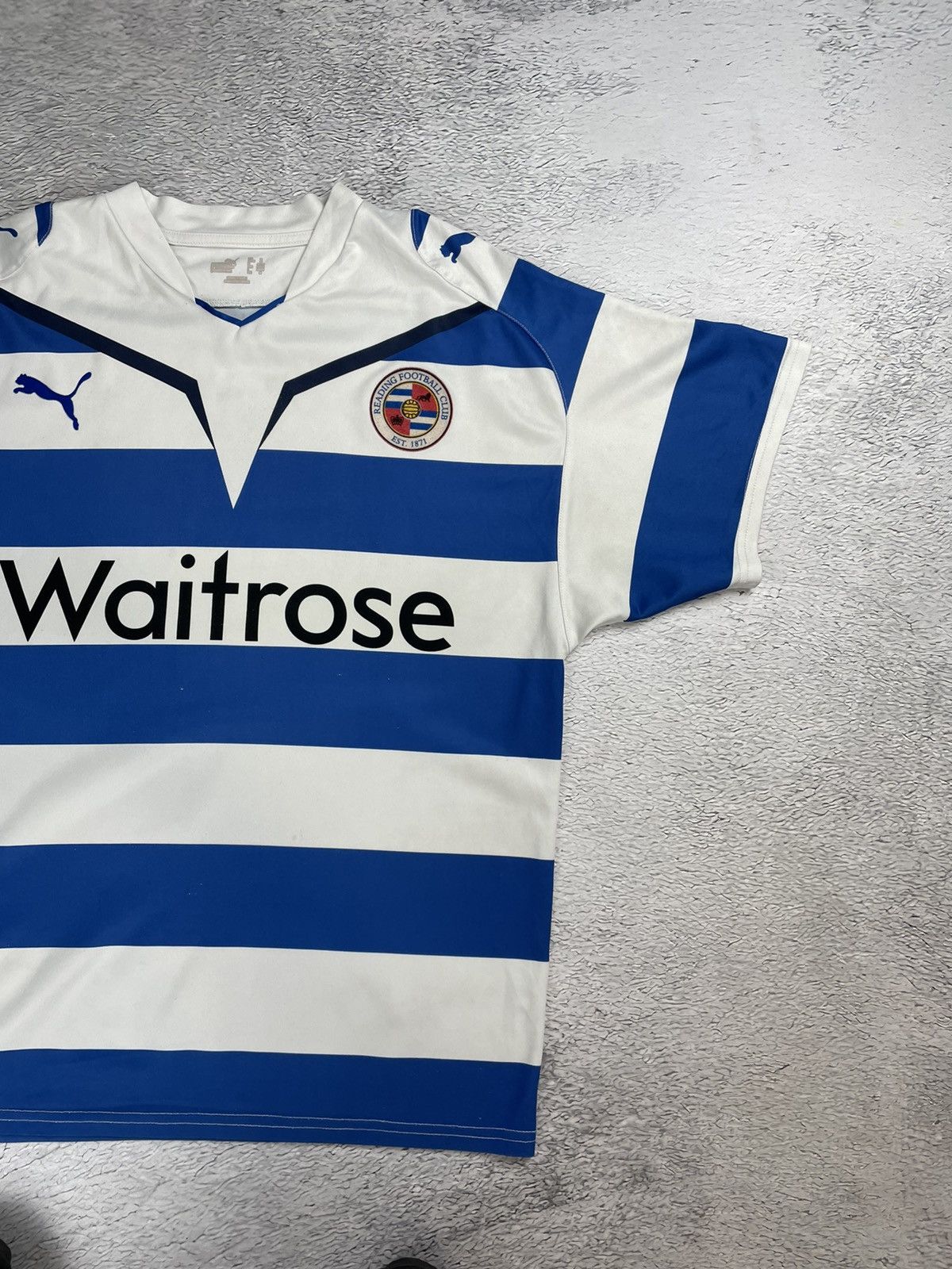 Puma × Vintage Vintage Reading 2009/10 Puma Soccer Jersey y2k blokcore Size US M / EU 48-50 / 2 - 2 Thumbnail