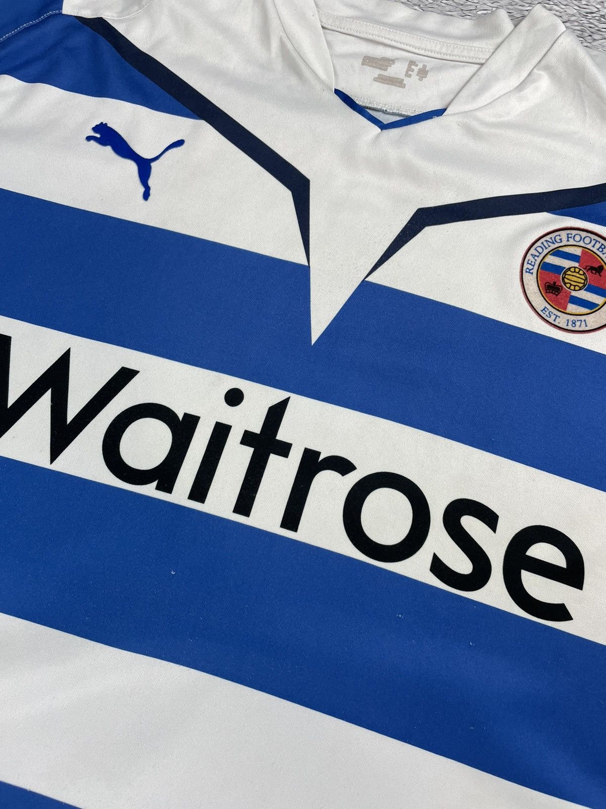 Puma × Vintage Vintage Reading 2009/10 Puma Soccer Jersey y2k blokcore Size US M / EU 48-50 / 2 - 5 Thumbnail