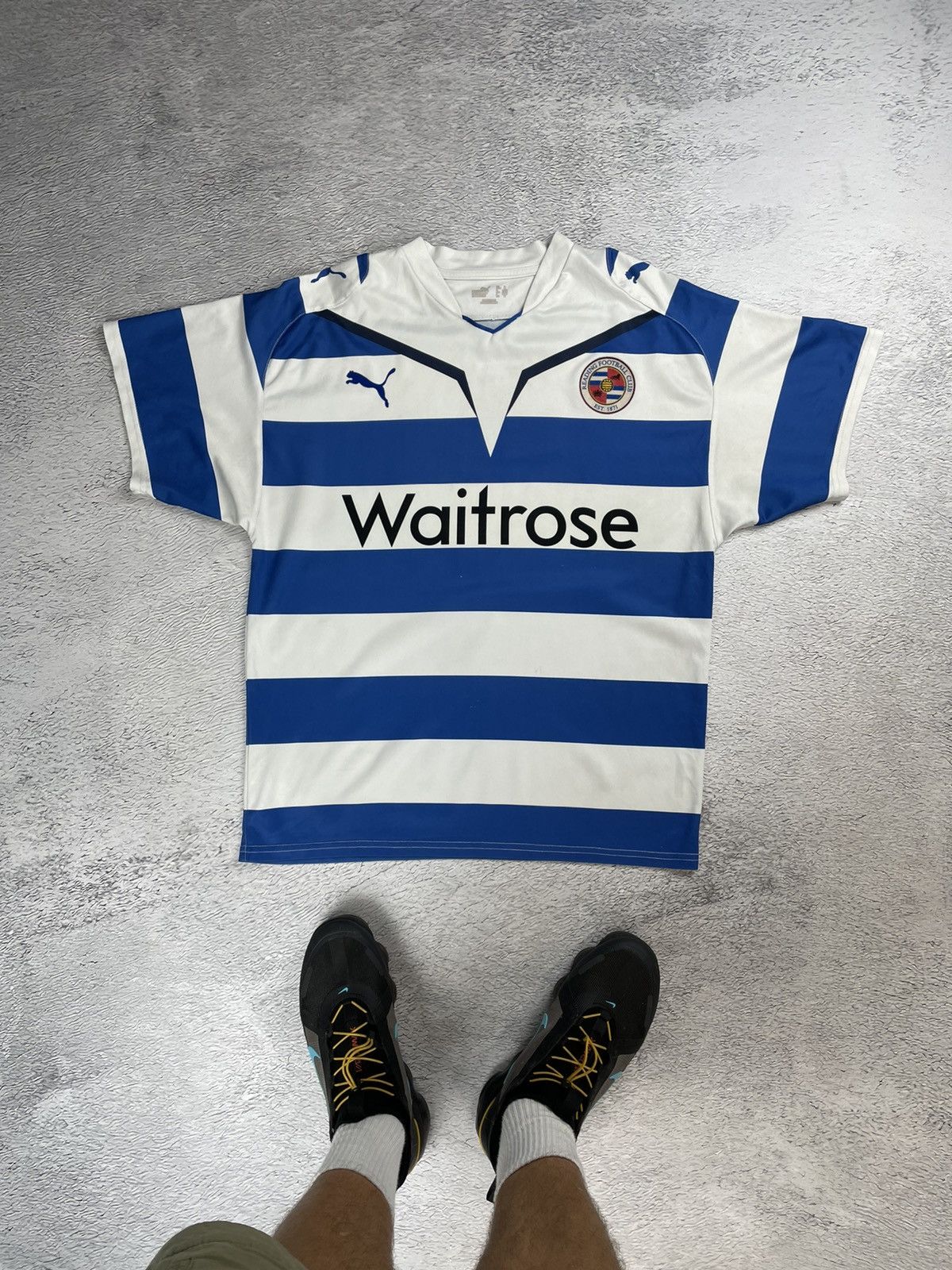 Puma × Vintage Vintage Reading 2009/10 Puma Soccer Jersey y2k blokcore Size US M / EU 48-50 / 2 - 1 Thumbnail
