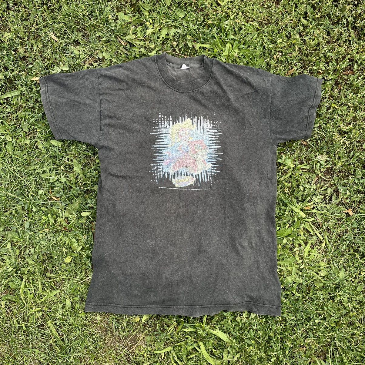 Vintage Vintage 90s Sun Faded Graphic Tee Grunge Streetwear Boxy L Size US L / EU 52-54 / 3 - 1 Thumbnail