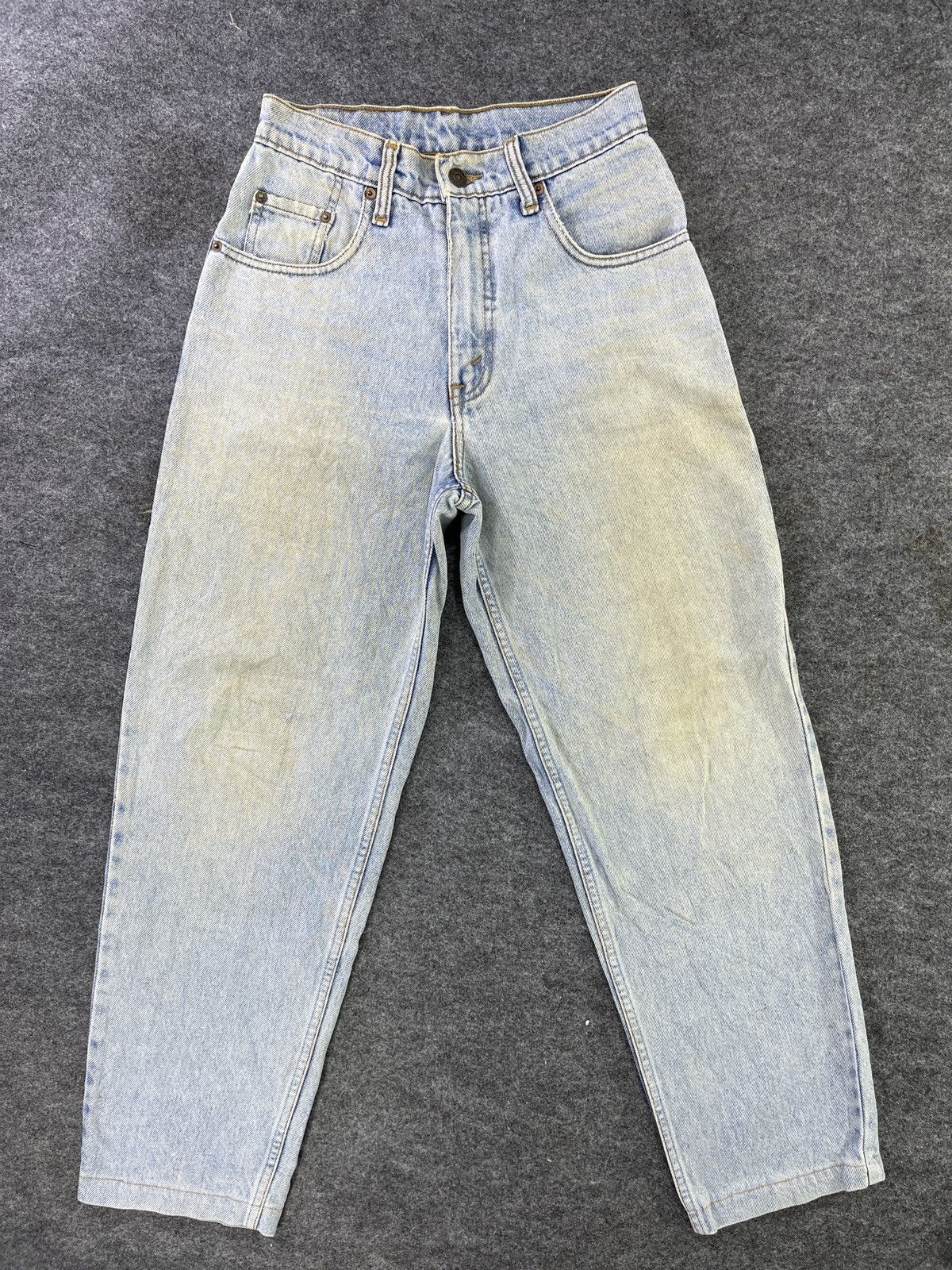 image of Levis x Vintage 90’S Vintage Levi’S 514 Light Wash Jeans - J926 in Blue, Women's