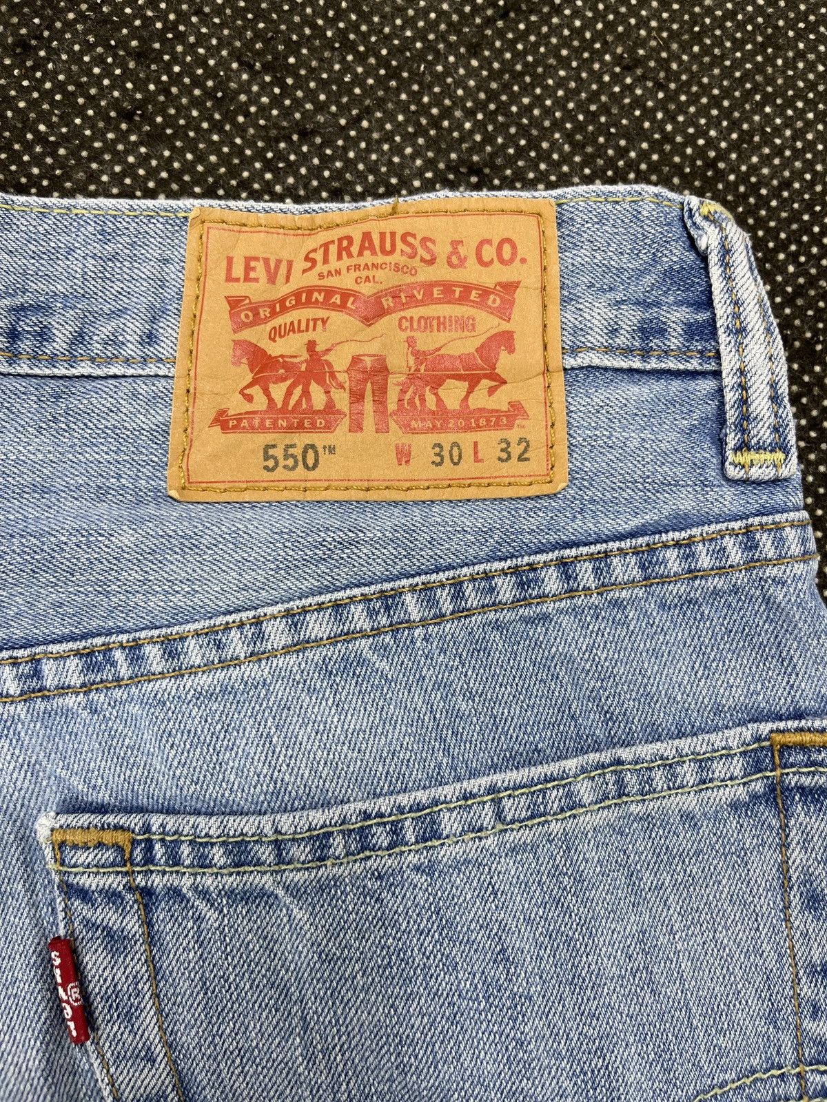 Levi's Vintage Levis 550 Light Blue Jeans - J680 Size US 30 / EU 46 - 9 Thumbnail
