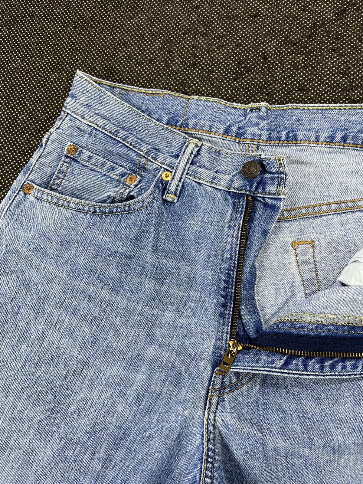 Levi's Vintage Levis 550 Light Blue Jeans - J680 Size US 30 / EU 46 - 6 Thumbnail