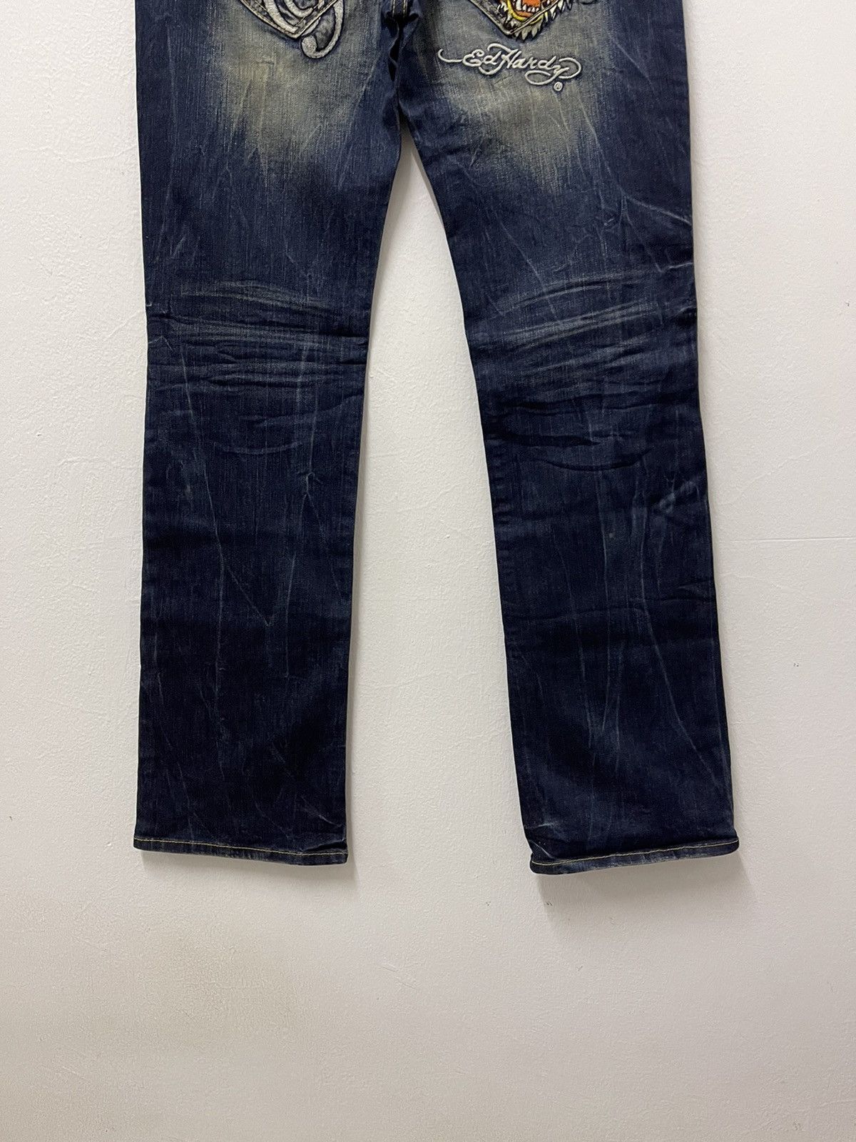 Ed Hardy × Vintage Vintage Ed Hardy X Red Pepper Big Logo Distressed Jeans Size US 34 / EU 50 - 3 Thumbnail