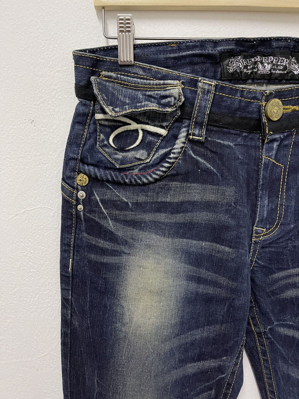 Ed Hardy × Vintage Vintage Ed Hardy X Red Pepper Big Logo Distressed Jeans Size US 34 / EU 50 - 11 Thumbnail
