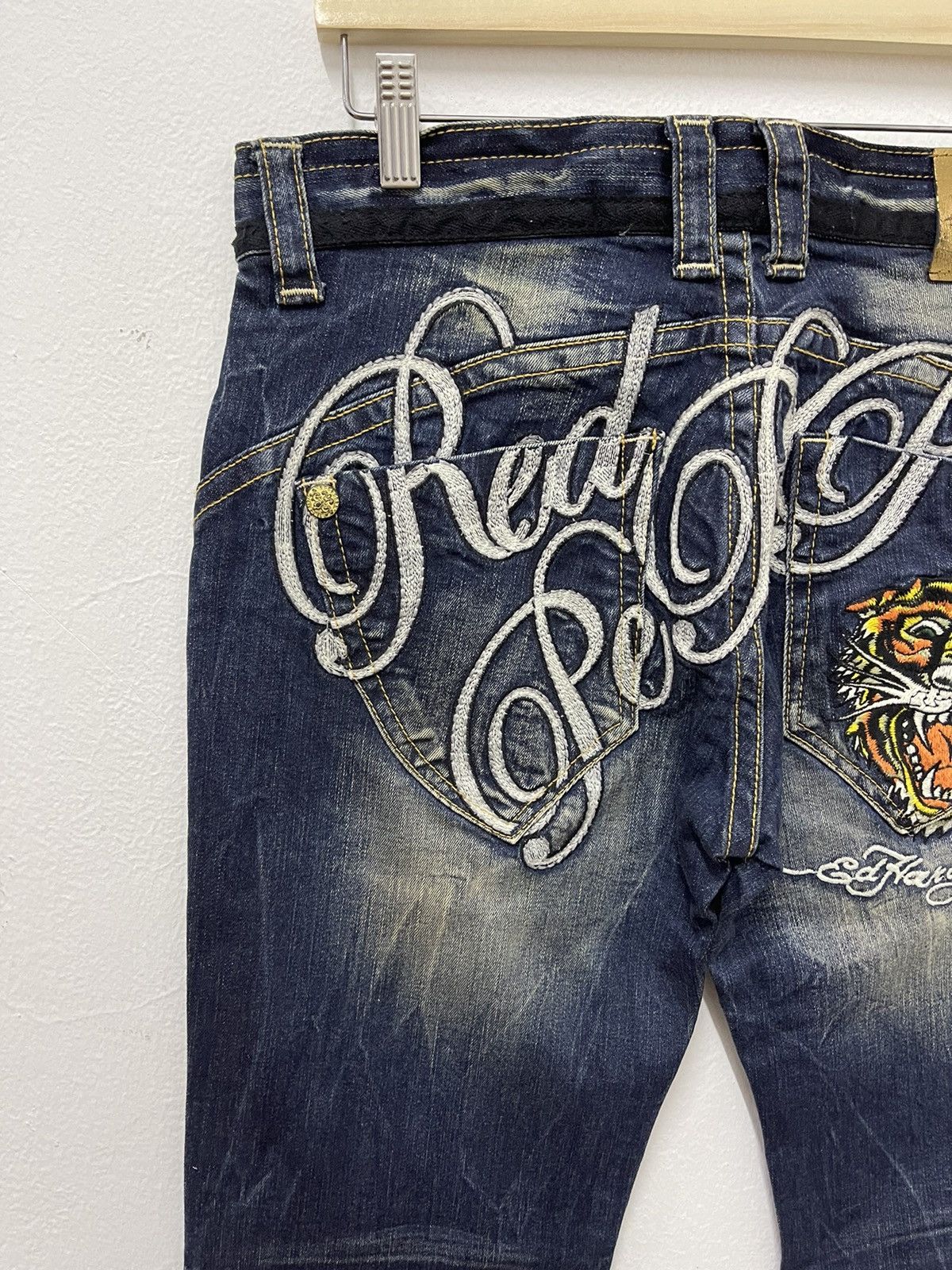 Ed Hardy × Vintage Vintage Ed Hardy X Red Pepper Big Logo Distressed Jeans Size US 34 / EU 50 - 5 Thumbnail
