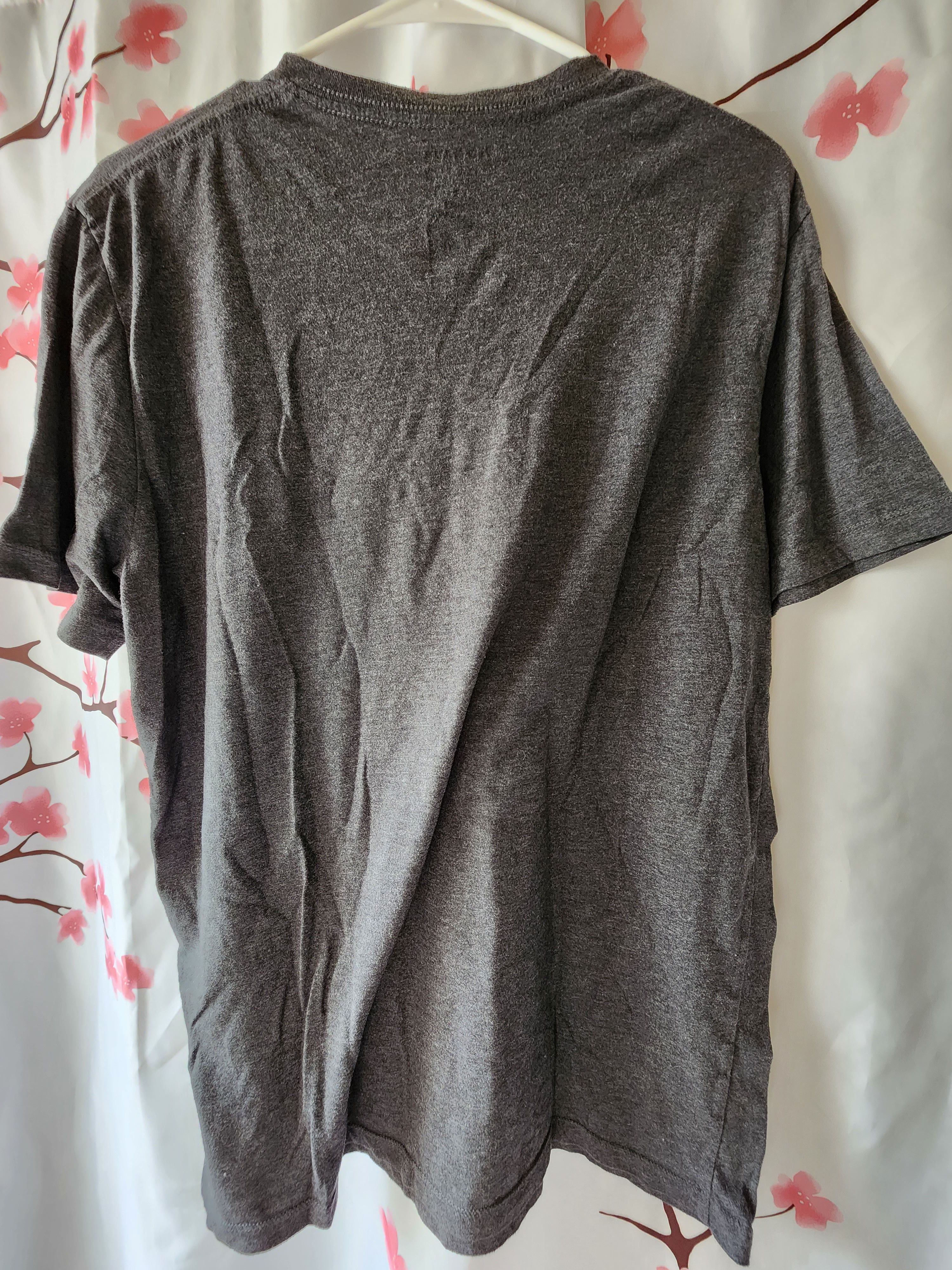 Old Navy Old Navy Gray Classic Vneck Short Sleeve Shirt Size Large Size US L / EU 52-54 / 3 - 2 Thumbnail