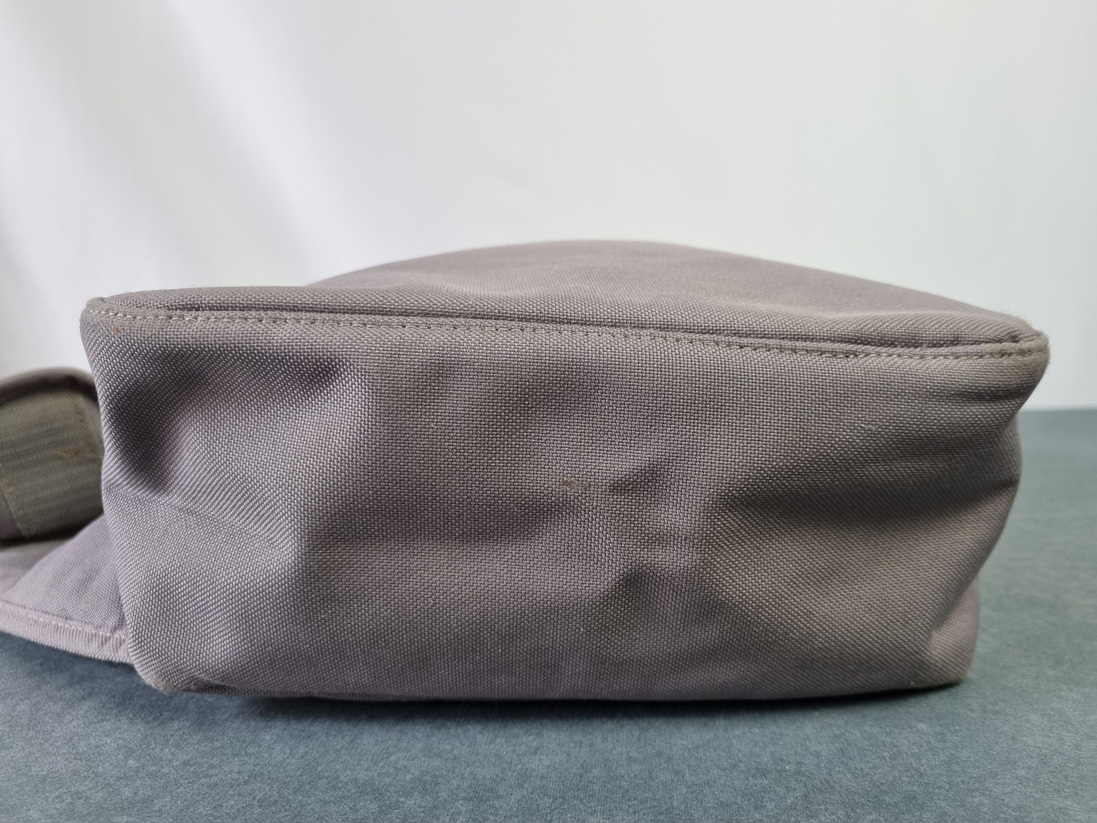 Samsonite Rare Samsonite Sling Backpack Oakley Style Size ONE SIZE - 19 Thumbnail