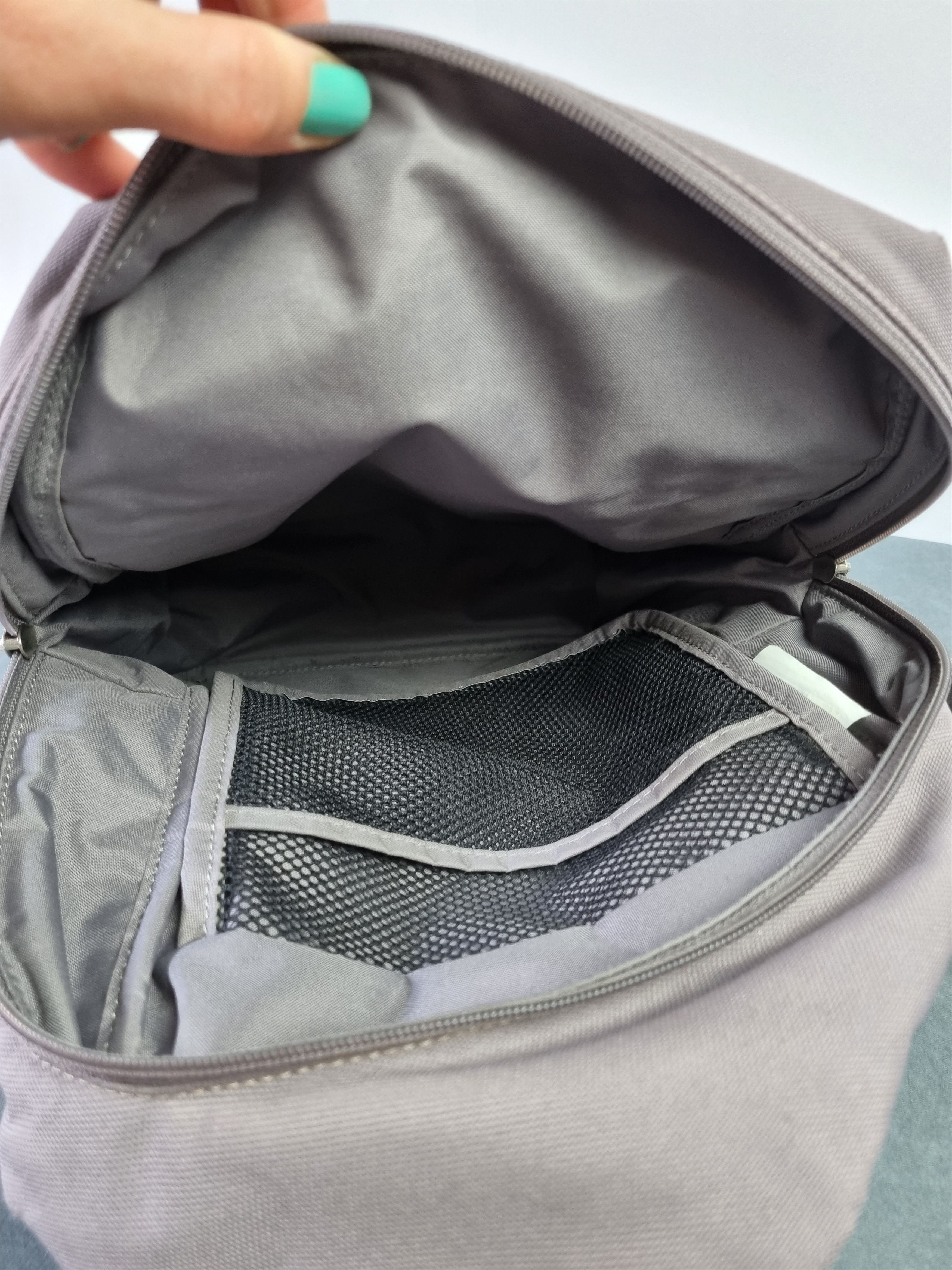 Samsonite Rare Samsonite Sling Backpack Oakley Style Size ONE SIZE - 10 Thumbnail