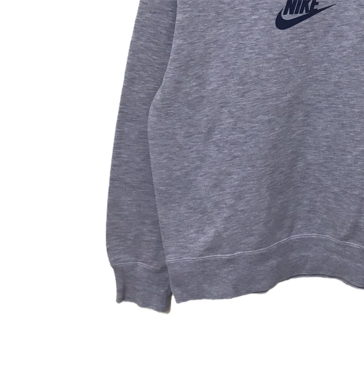 Nike Nike Centre Swoosh Big Logo Crewneck Pullover Size US L / EU 52-54 / 3 - 4 Thumbnail