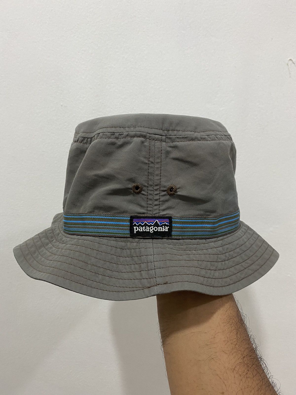 Patagonia × Vintage Classic Patagonia Small Patcher Outdoor Bucket Hat Size ONE SIZE - 1 Thumbnail