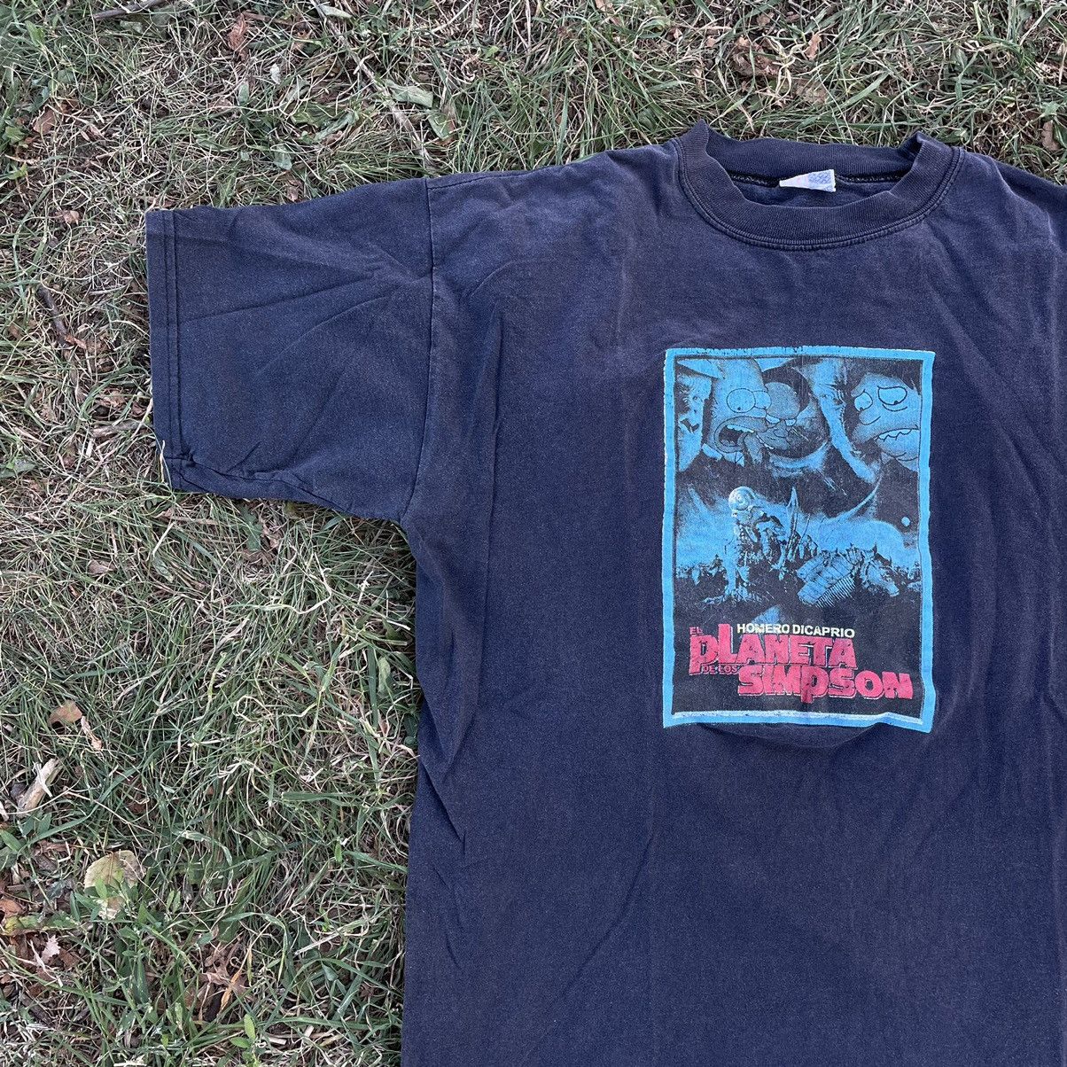 Vintage Vintage 90s Faded Graphic Tee Simpsons Horror Art Grunge L Size US L / EU 52-54 / 3 - 4 Thumbnail