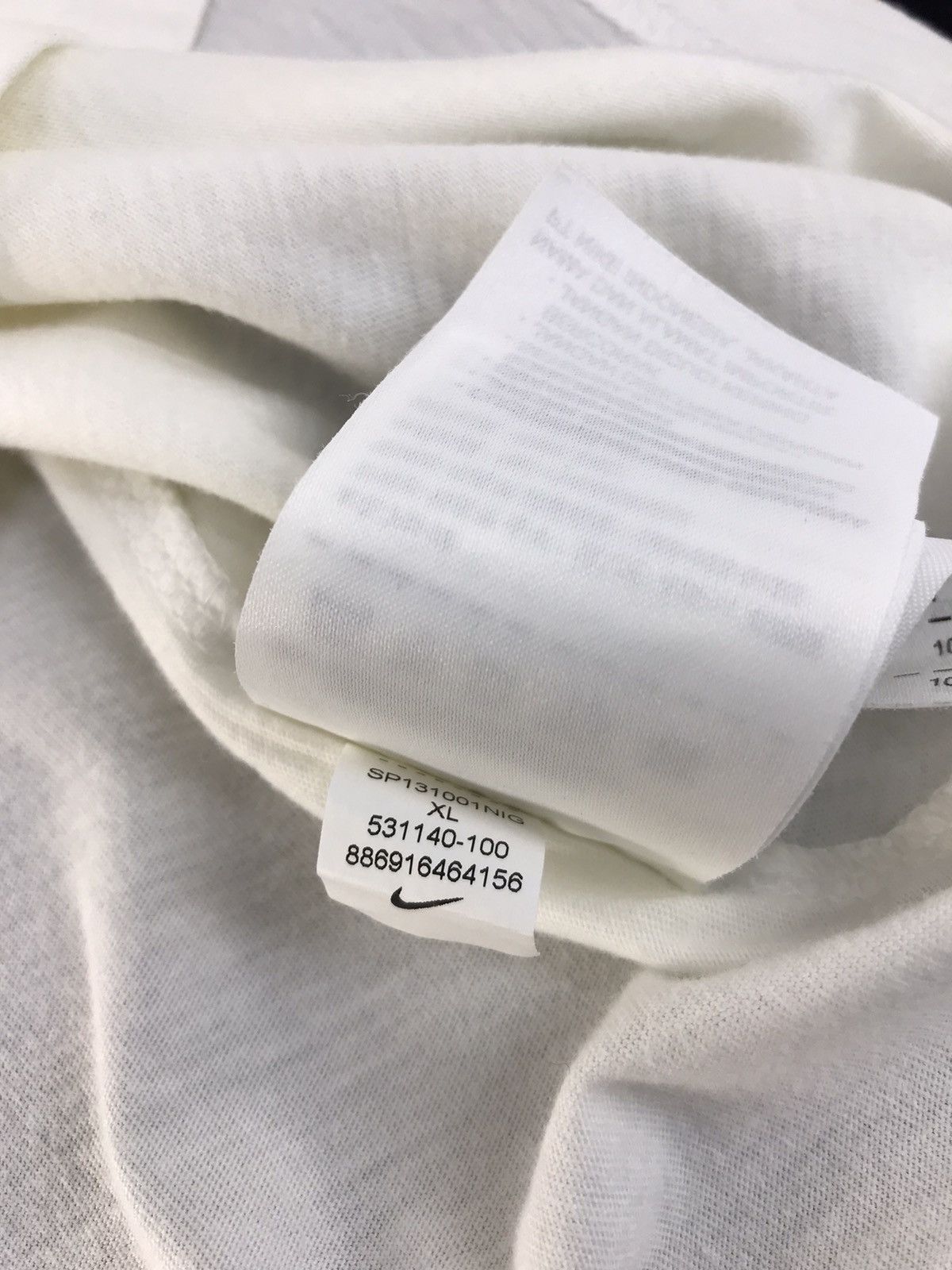 Nike Nike Picture Logo Bite Me Shoes Tee Size US M / EU 48-50 / 2 - 9 Thumbnail