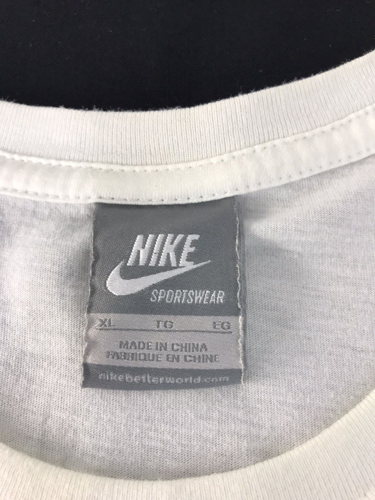 Nike Nike Picture Logo Bite Me Shoes Tee Size US M / EU 48-50 / 2 - 5 Thumbnail