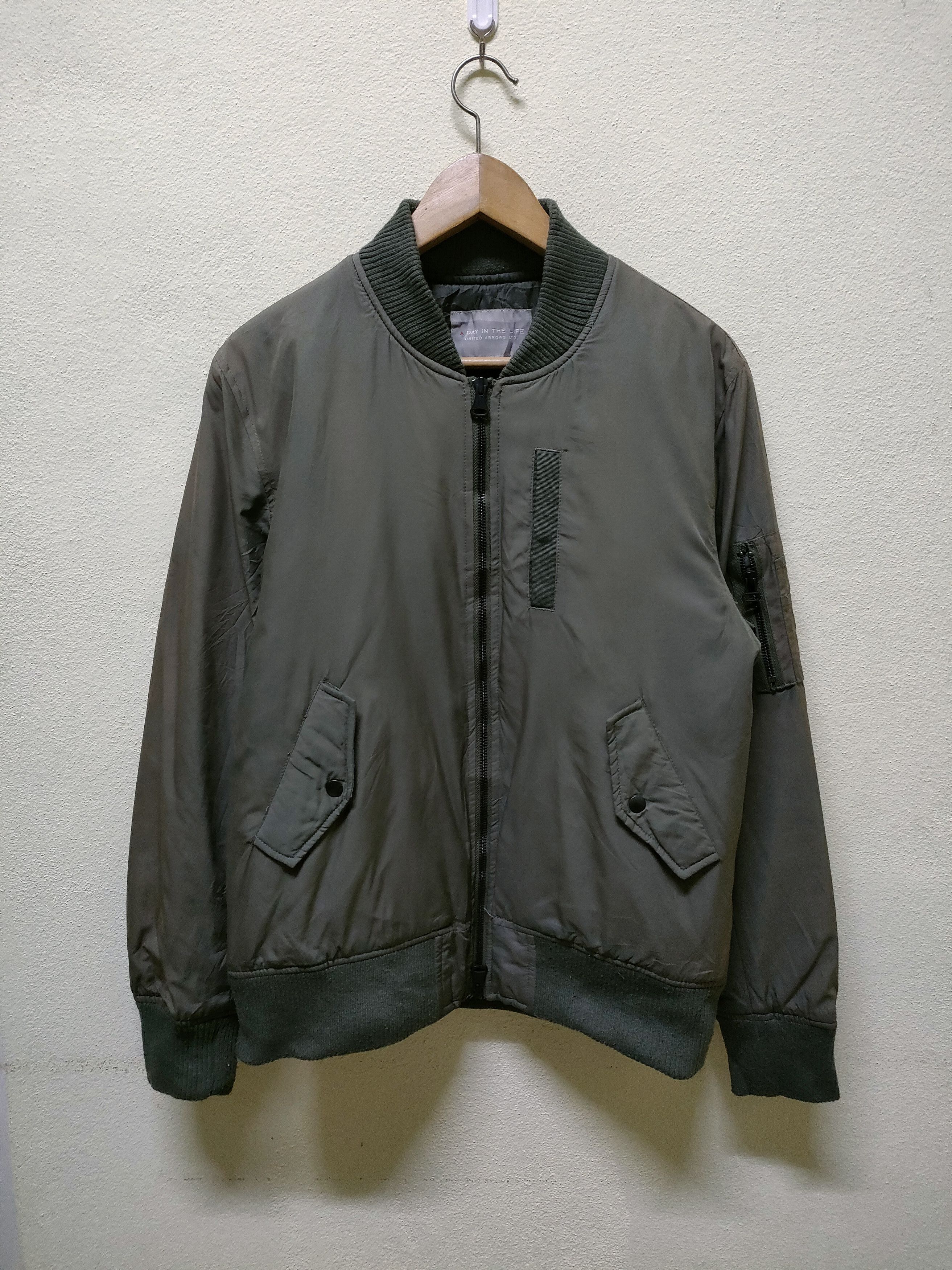 United Arrows 🔥 Steals 🔥 United Arrows Thinsulate Bomber Jacket Size US M / EU 48-50 / 2 - 1 Thumbnail