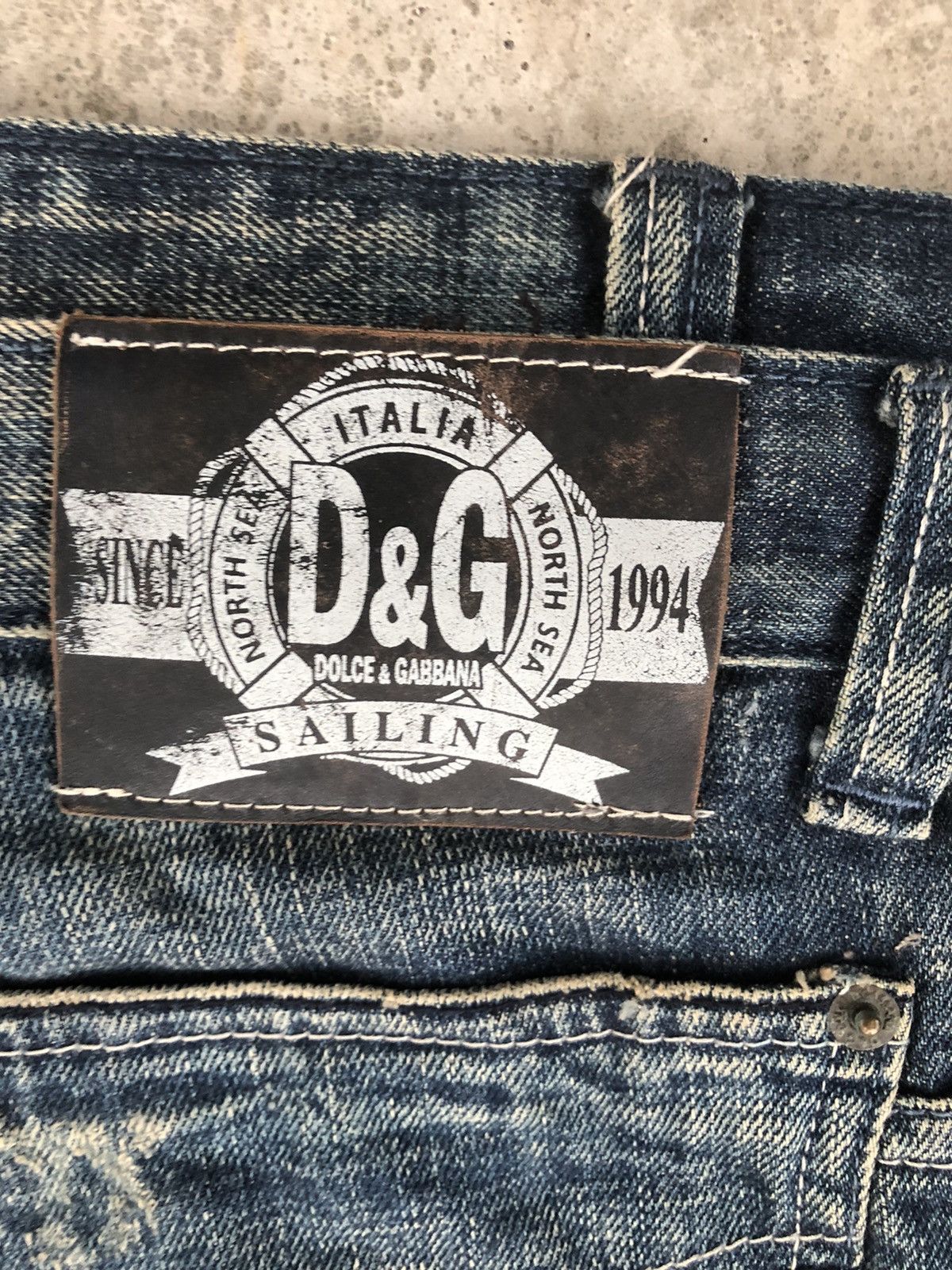Dolce & Gabbana Dolce & Gabbana Double Waist Distressed Denim Embroidered Size US 32 / EU 48 - 14 Thumbnail
