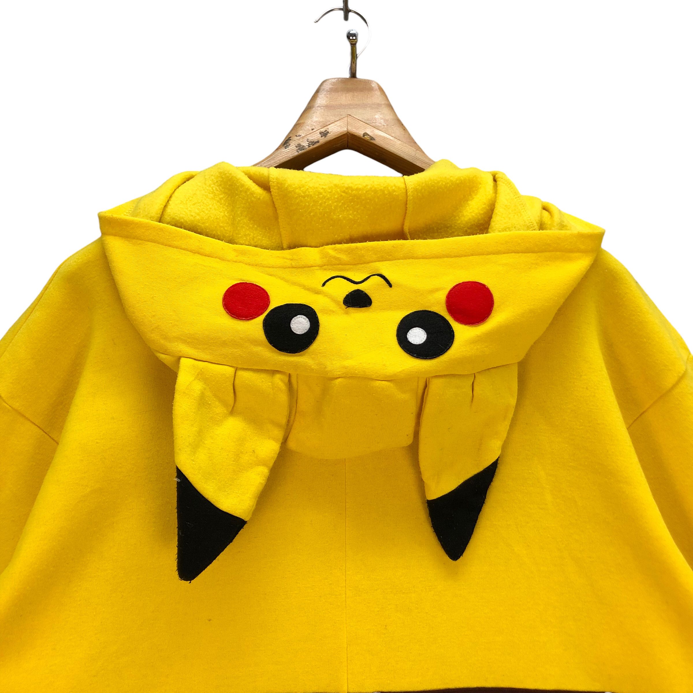 Pokemon PIKACHU COSTUME / COVERALLS #7257-122 Size US 36 / EU 52 - 2 Thumbnail