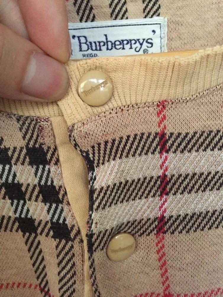 Burberry RARE VINTAGE DISTRESSED BURBERRY NOVACHECK SWEATSHIRT Size US L / EU 52-54 / 3 - 5 Thumbnail