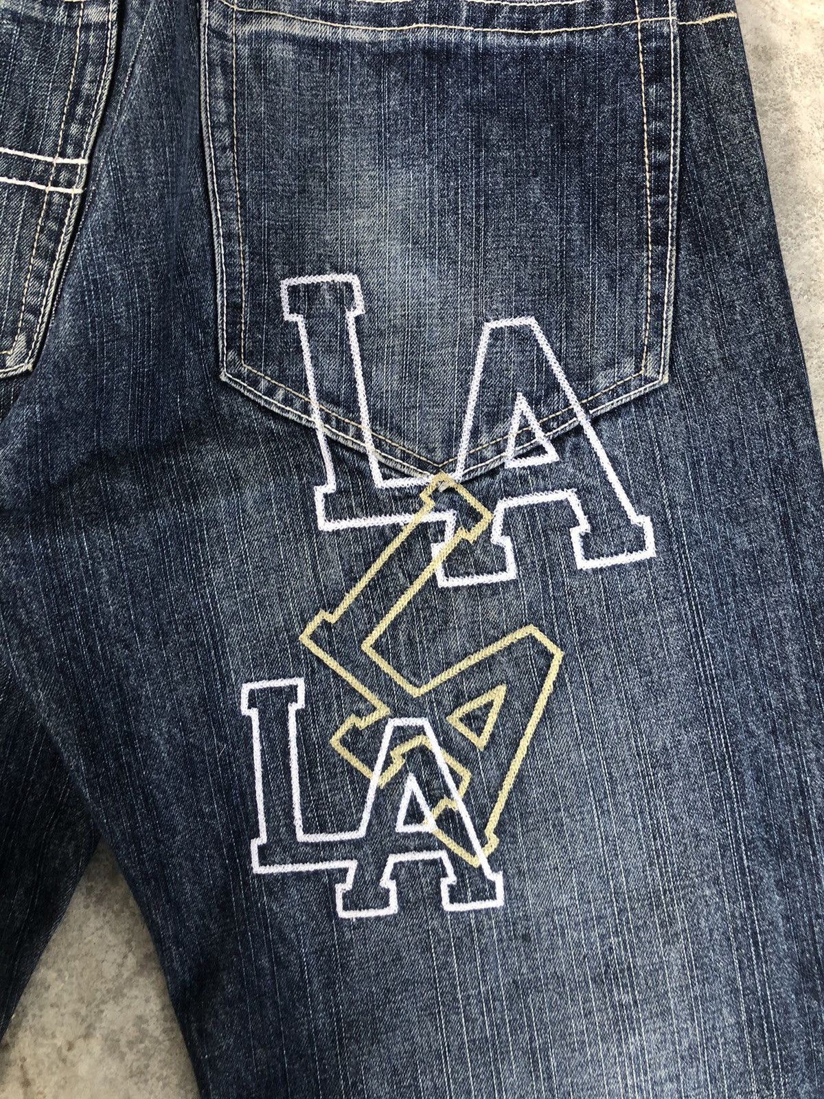 Vintage Victorious Embroidered Jeans Baggy Jeans Hip Hop Skateboards Size US 32 / EU 48 - 13 Thumbnail