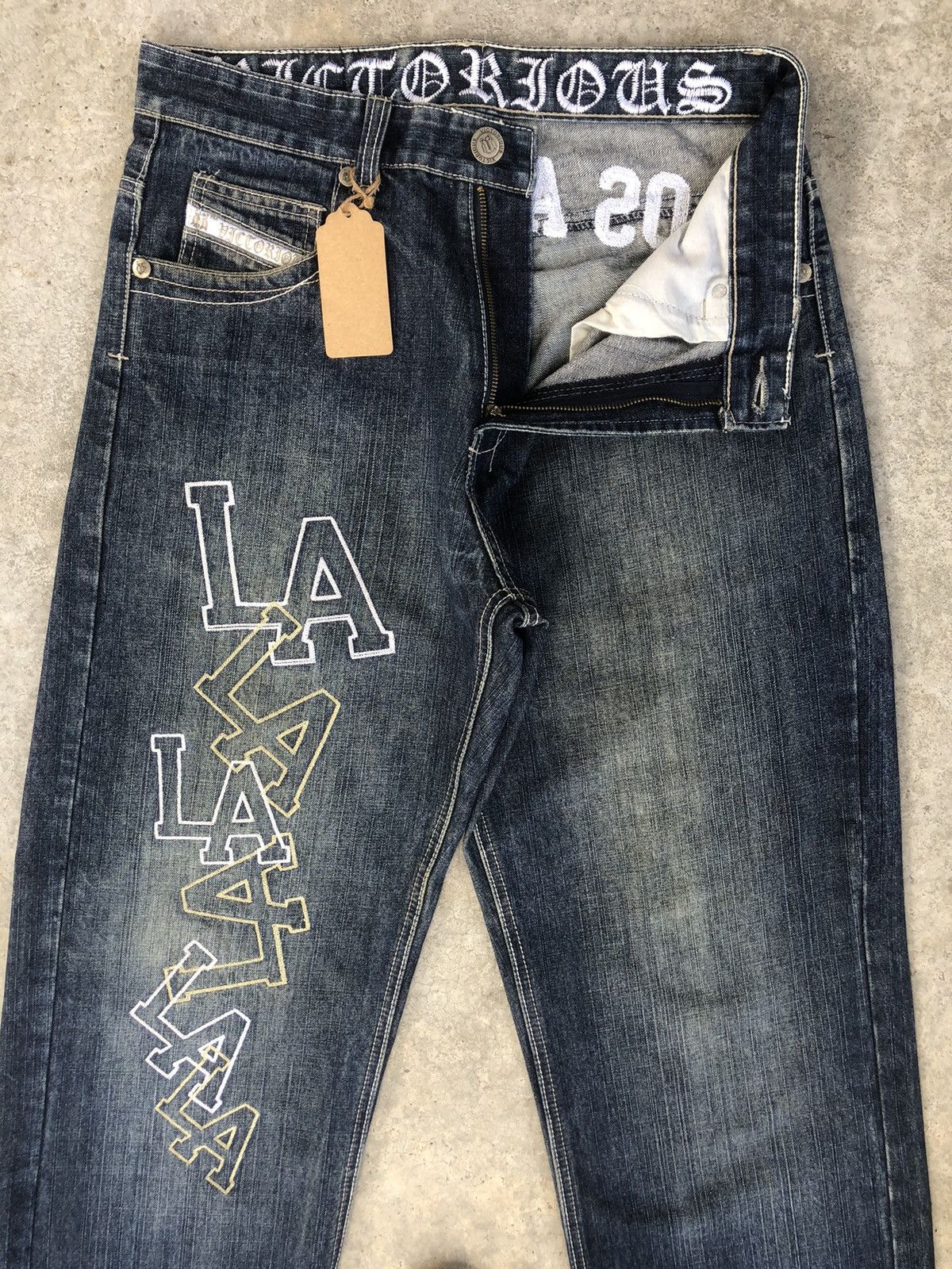 Vintage Victorious Embroidered Jeans Baggy Jeans Hip Hop Skateboards Size US 32 / EU 48 - 3 Thumbnail