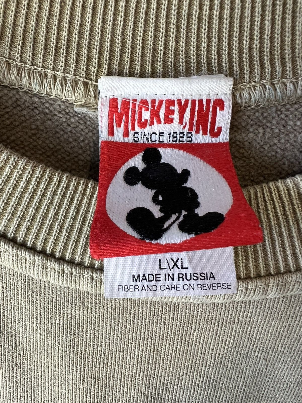 Disney Vintage disney mickey mouse crewneck Size US XL / EU 56 / 4 - 2 Thumbnail