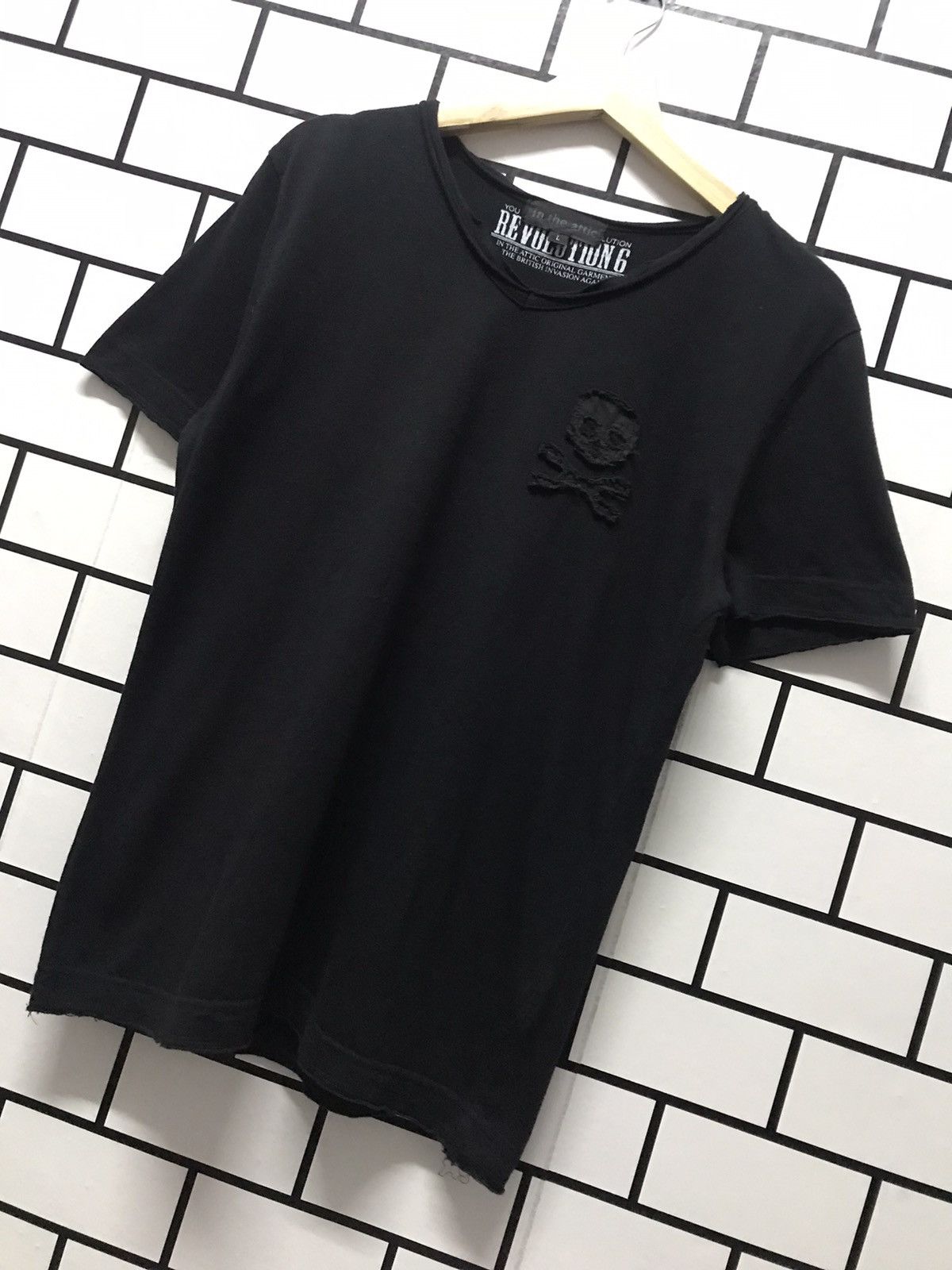 In The Attic × Japanese Brand × Seditionaries In the attic japan distressed skull cross bone patched tee Size US M / EU 48-50 / 2 - 4 Thumbnail