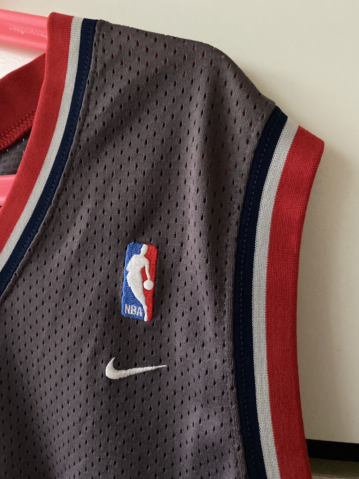 Vintage VINTAGE NIKE NEW JERSEY NBA JERSEY Size US XL / EU 56 / 4 - 3 Thumbnail