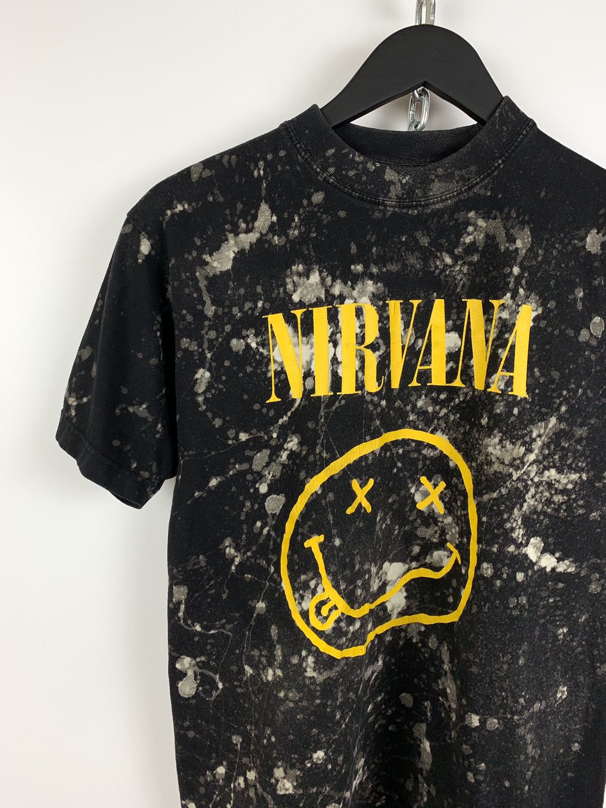 Band Tees 90s Vintage Nirvana Smile Tie Dye T-Shirt Size US M / EU 48-50 / 2 - 4 Thumbnail