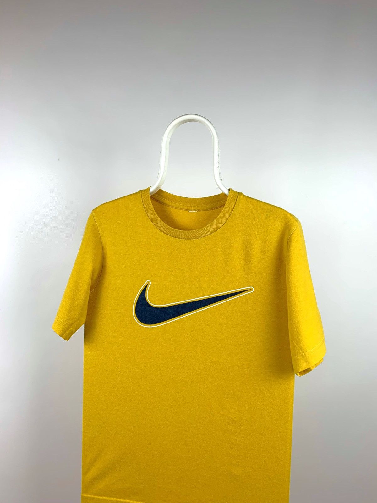 Nike × Vintage Vintage Nike Big Swoosh Yellow T-Shirt Size US S / EU 44-46 / 1 - 4 Thumbnail