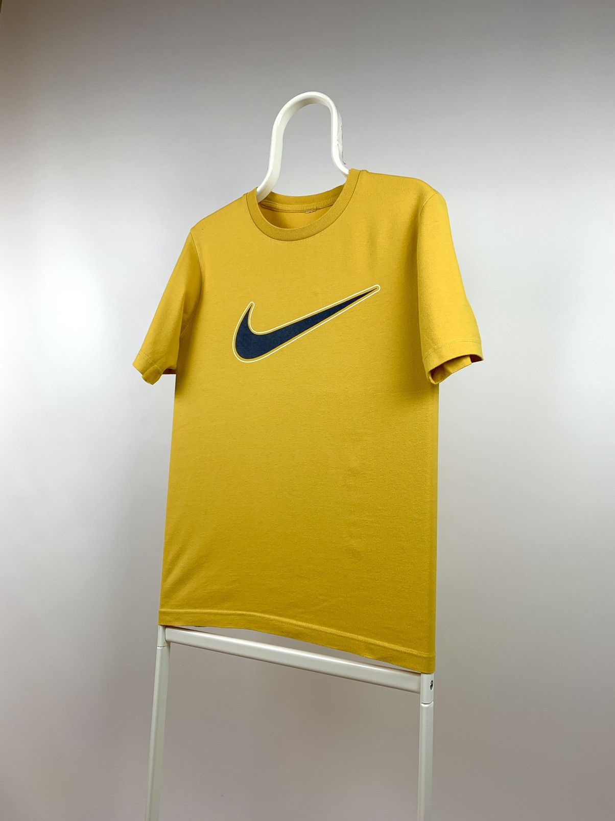 Nike × Vintage Vintage Nike Big Swoosh Yellow T-Shirt Size US S / EU 44-46 / 1 - 6 Thumbnail