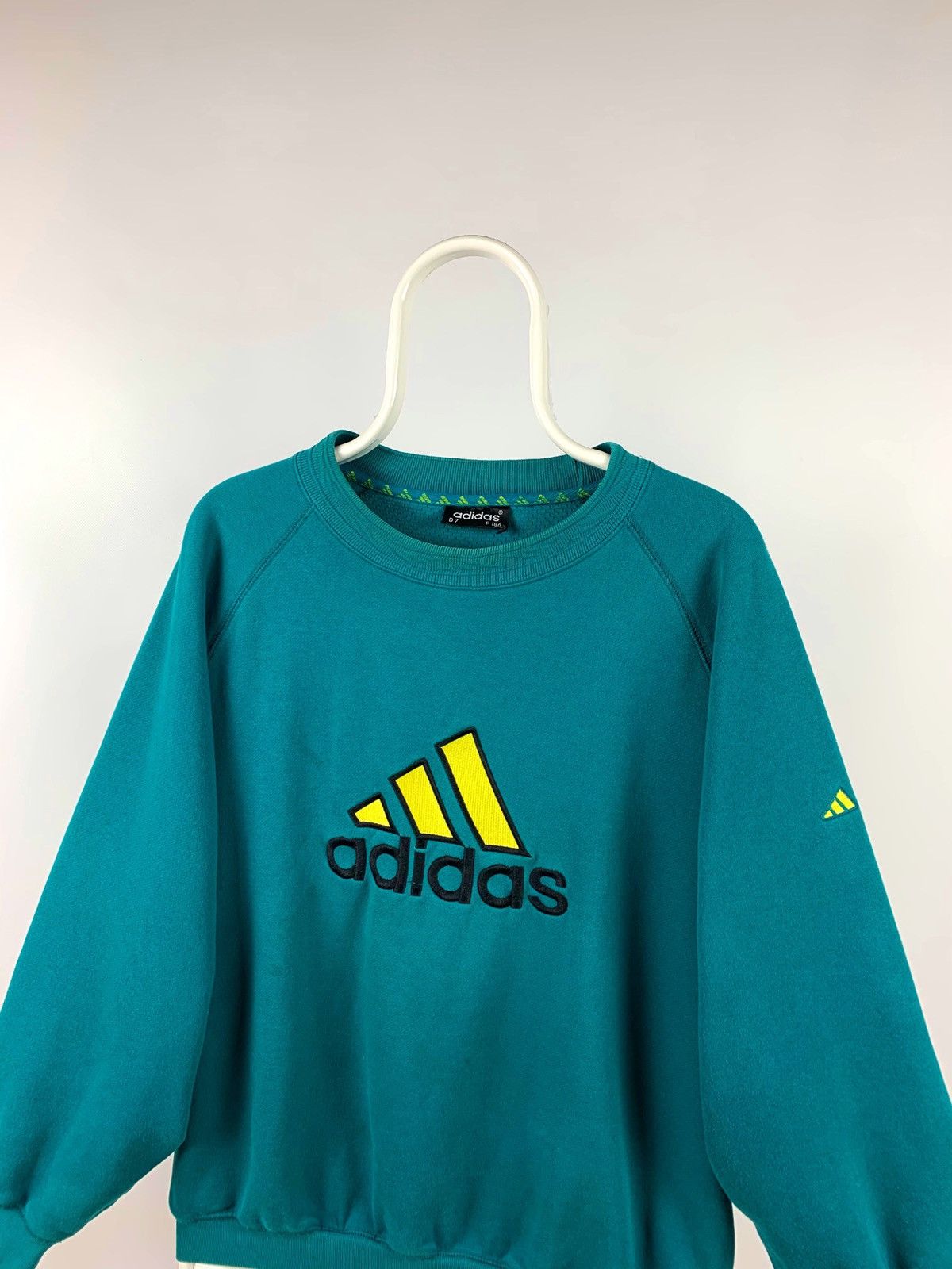 Adidas 90s Vintage Adidas Big Logo Equipment Style Sweatshirt Size US M / EU 48-50 / 2 - 5 Thumbnail