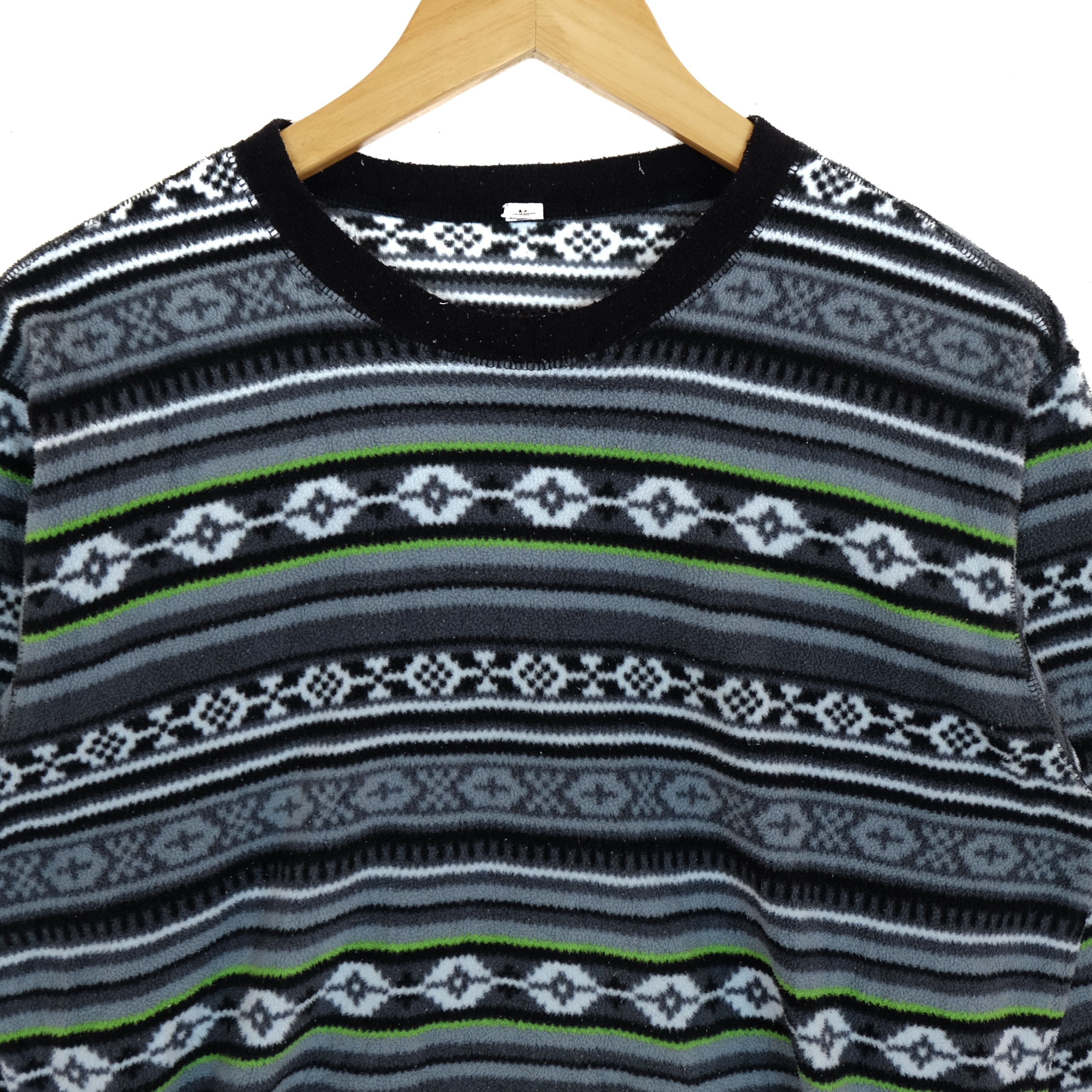 Japanese Brand UNIQLO Monogram Floral Abstract Pullover Sweatshirt Size US M / EU 48-50 / 2 - 3 Thumbnail