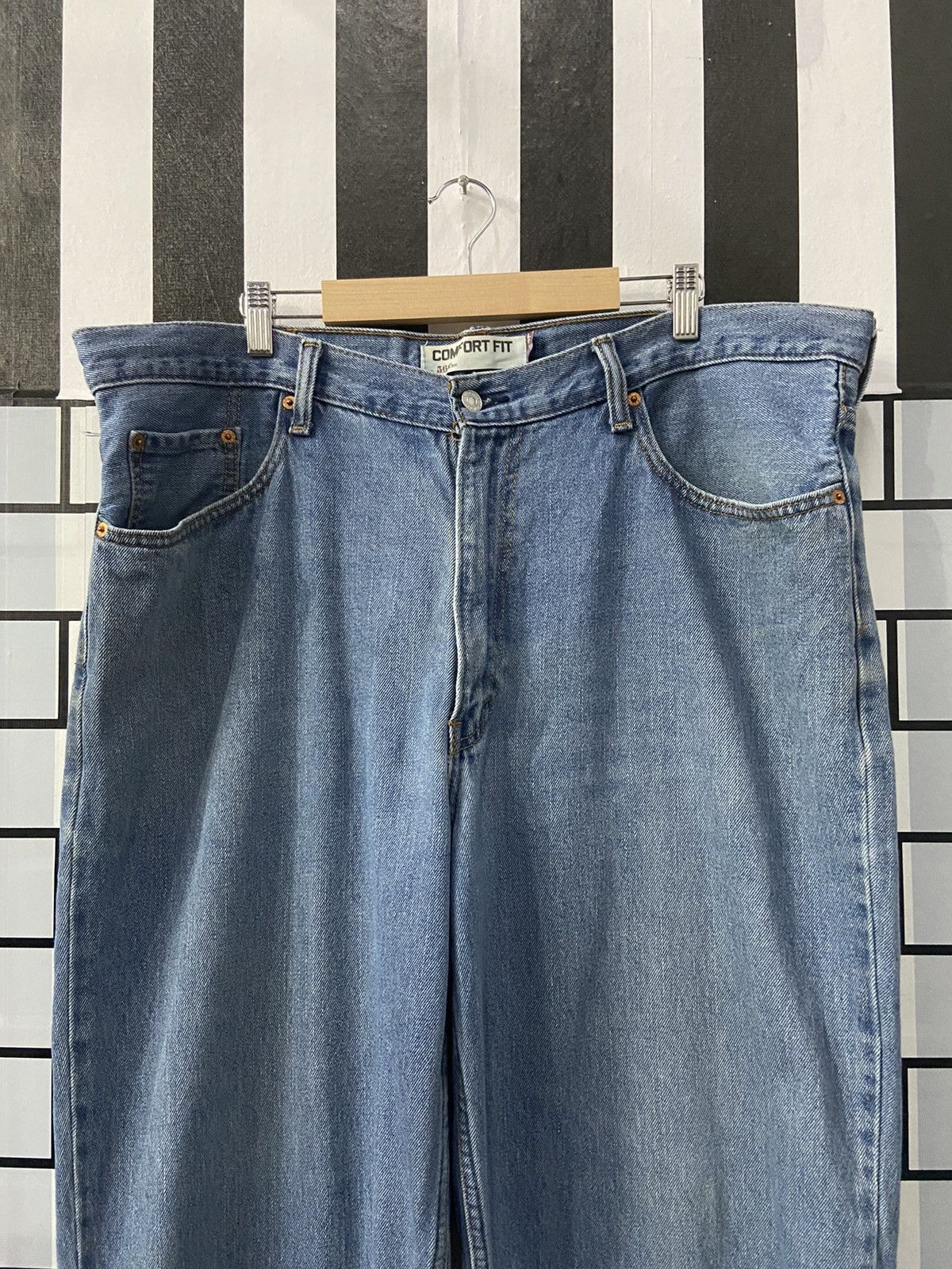 Levi's × Vintage Vintage Levi’s 560 Comfort Fit Blue Wash Denim Pants Size US 40 / EU 56 - 3 Thumbnail