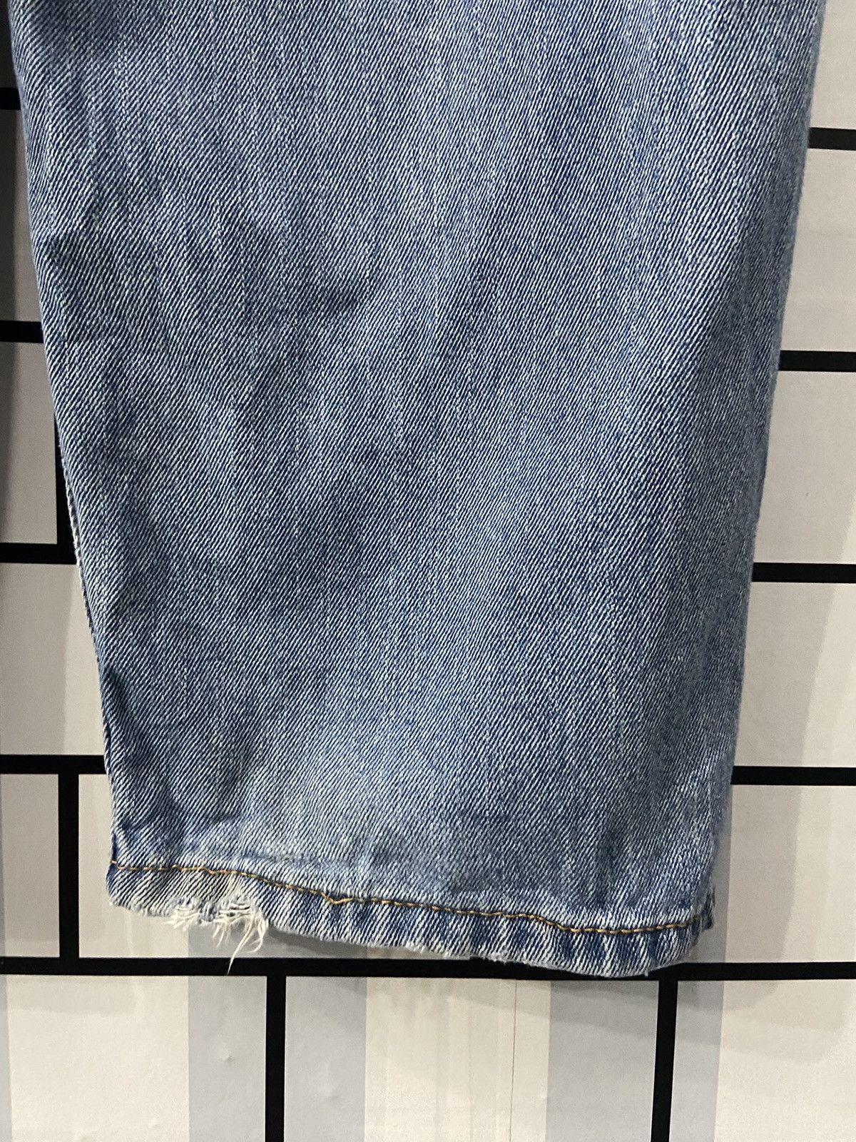 Levi's × Vintage Vintage Levi’s 560 Comfort Fit Blue Wash Denim Pants Size US 40 / EU 56 - 11 Thumbnail