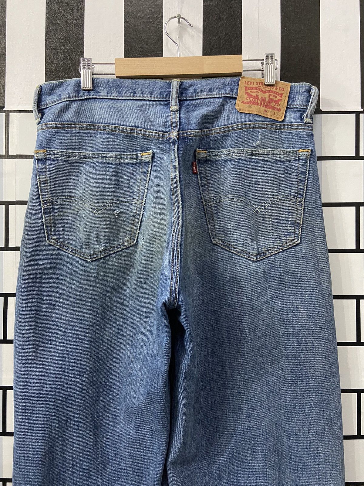 Levi's × Vintage Vintage Levi’s 560 Dirty Relaxed Fit Blue Wash Denim Pants Size US 34 / EU 50 - 11 Thumbnail